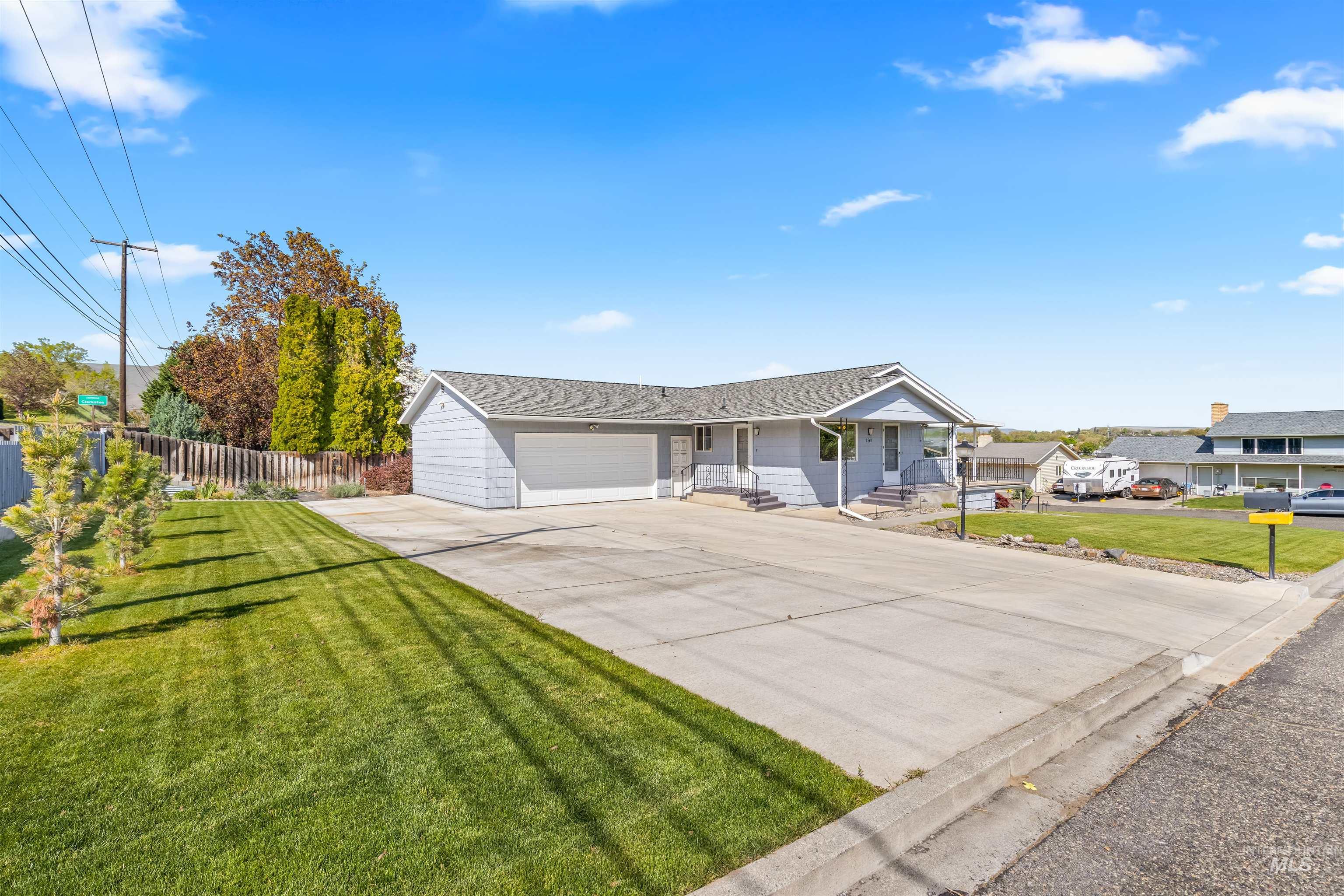 1540 Lydon Ct, Clarkston, Washington 99403, 4 Bedrooms, 2 Bathrooms, Residential For Sale, Price $453,000, 98983142