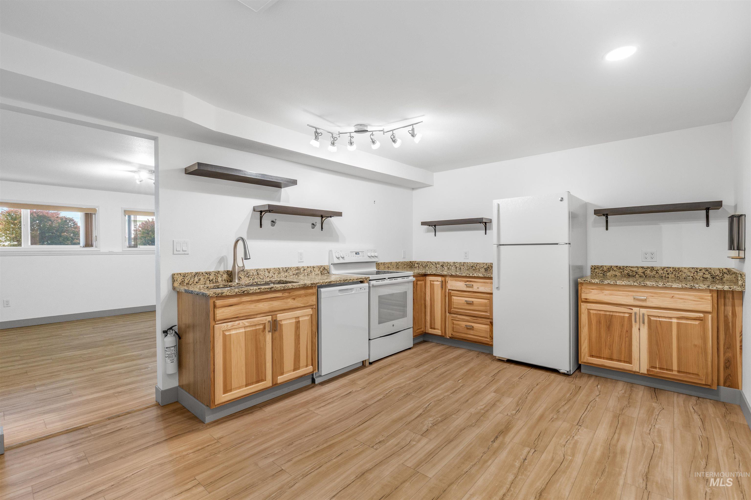 1540 Lydon Ct, Clarkston, Washington 99403, 4 Bedrooms, 2 Bathrooms, Residential For Sale, Price $453,000, 98983142