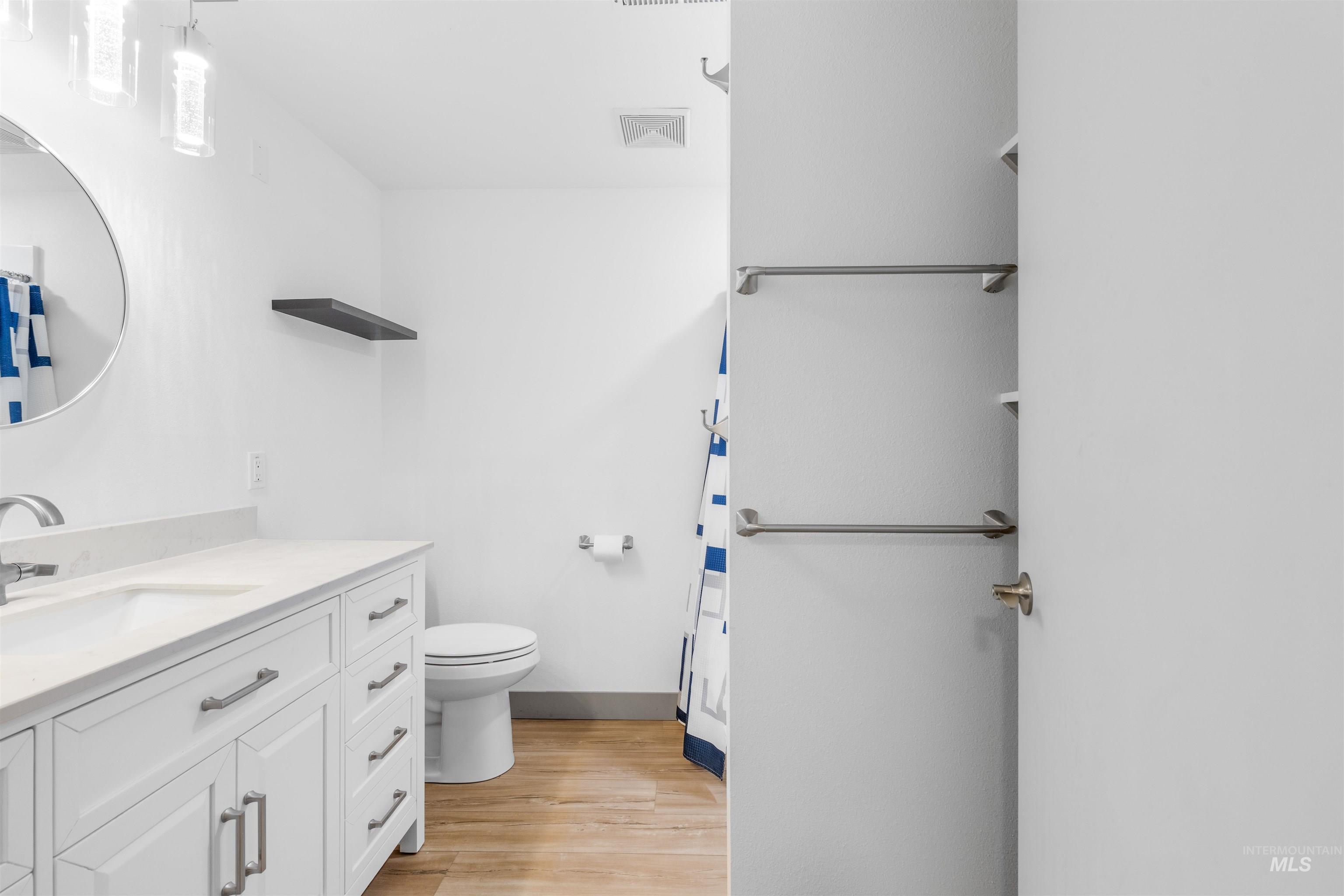 1540 Lydon Ct, Clarkston, Washington 99403, 4 Bedrooms, 2 Bathrooms, Residential For Sale, Price $453,000, 98983142