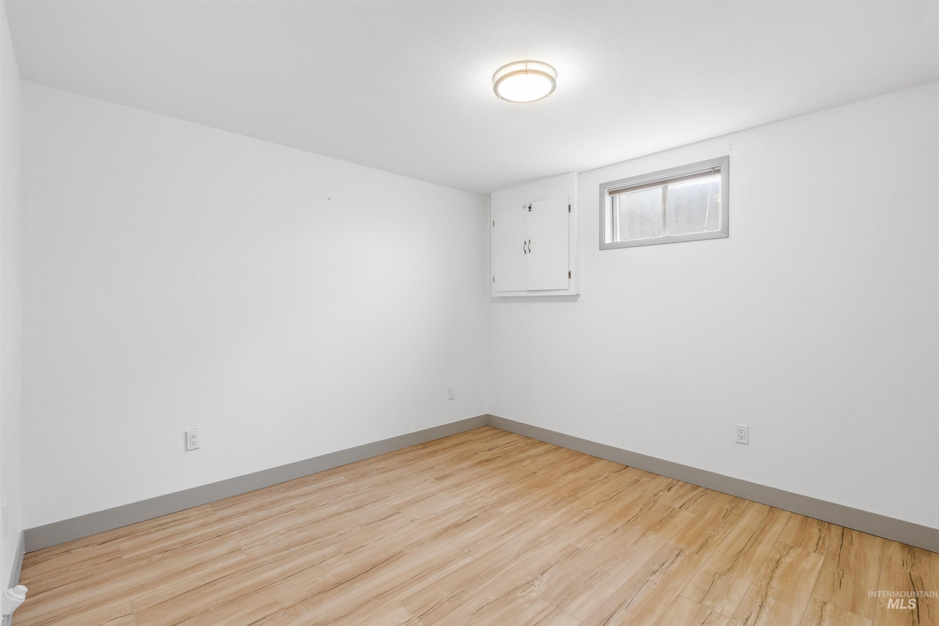 1540 Lydon Ct, Clarkston, Washington 99403, 4 Bedrooms, 2 Bathrooms, Residential For Sale, Price $453,000, 98983142