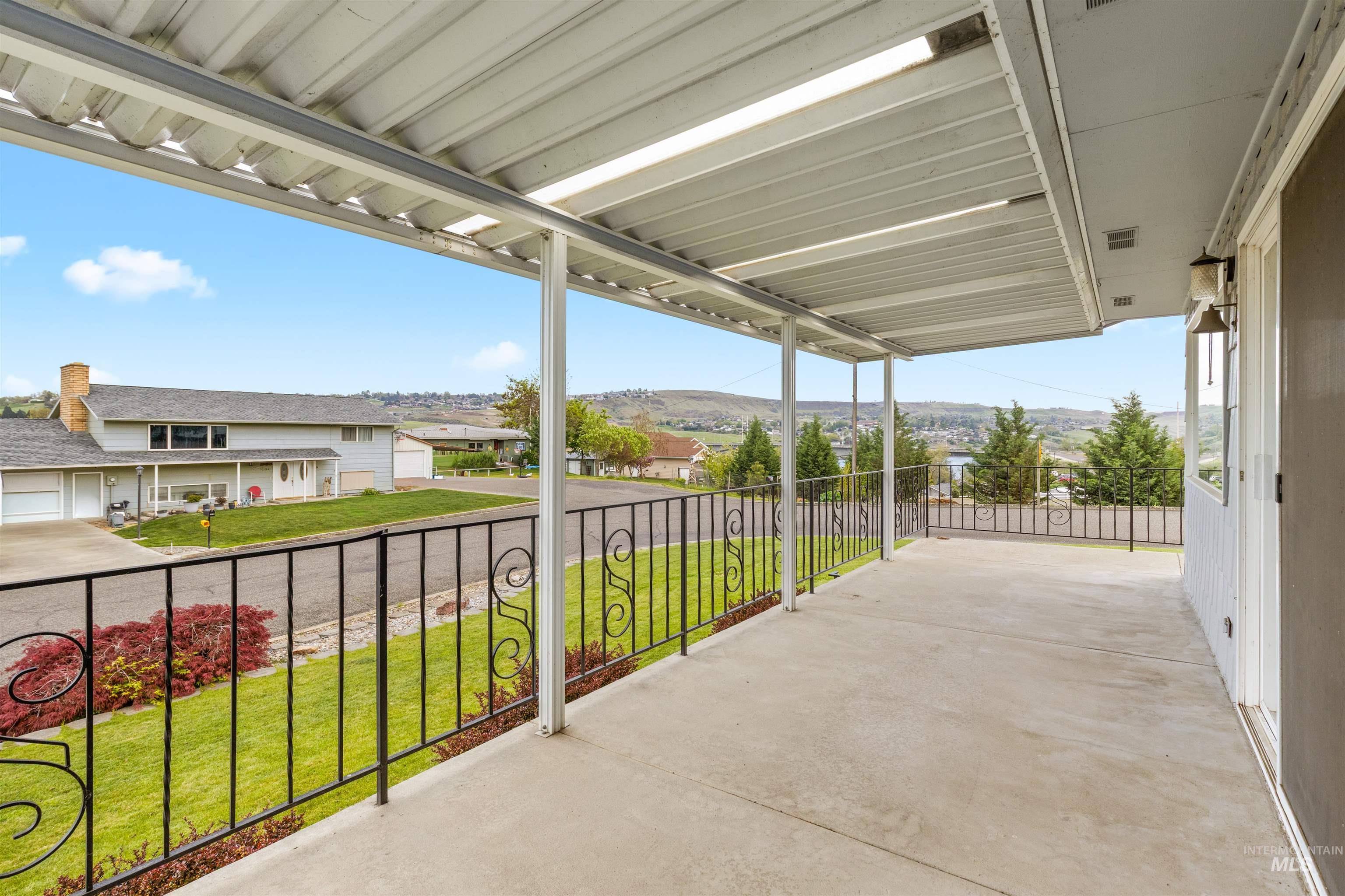 1540 Lydon Ct, Clarkston, Washington 99403, 4 Bedrooms, 2 Bathrooms, Residential For Sale, Price $453,000, 98983142