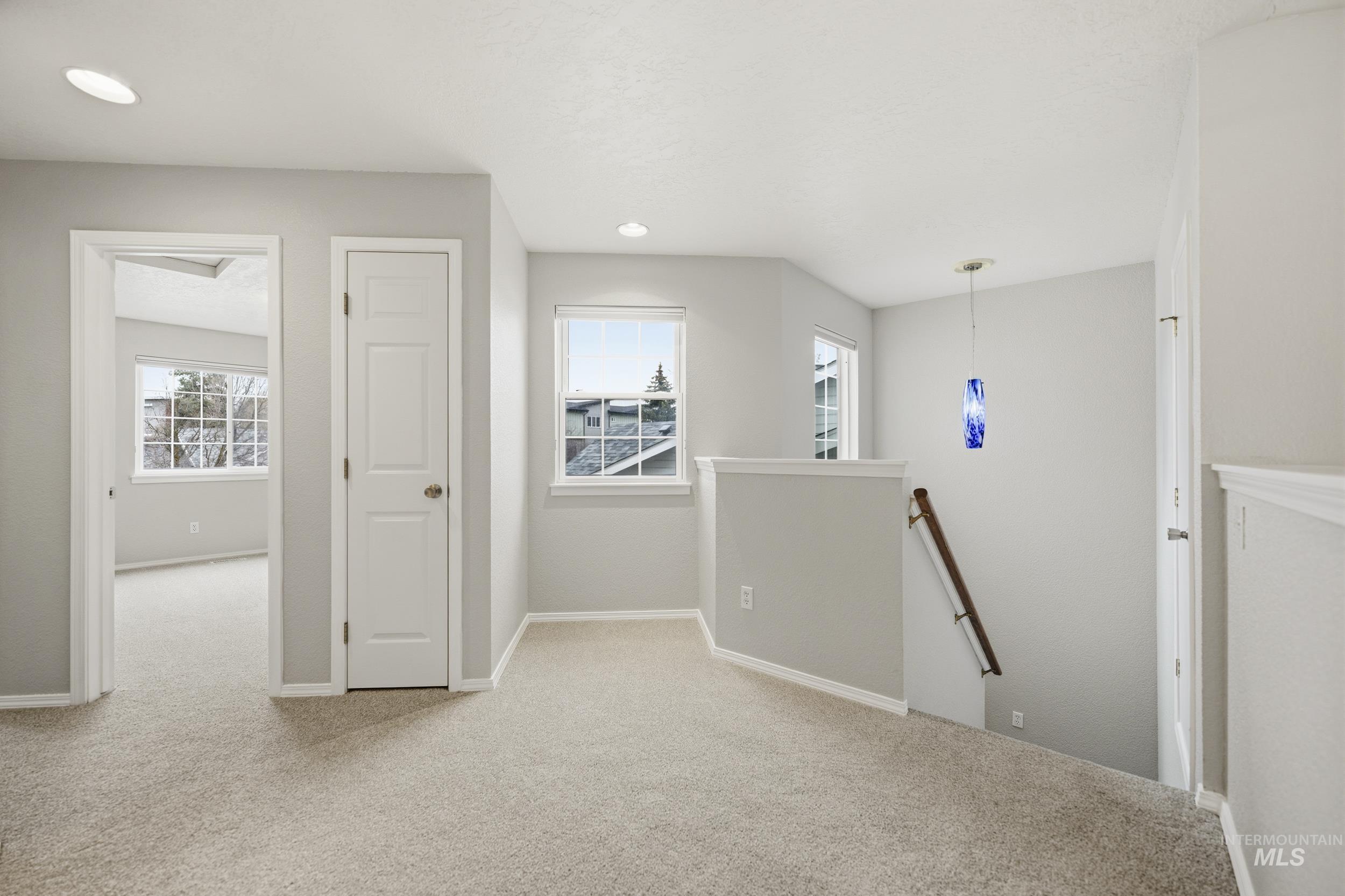 4617 N Carlsbad Way, Boise, Idaho 83703-6420, 3 Bedrooms, 2 Bathrooms, Residential Income For Sale, Price $409,000,MLS 98983144