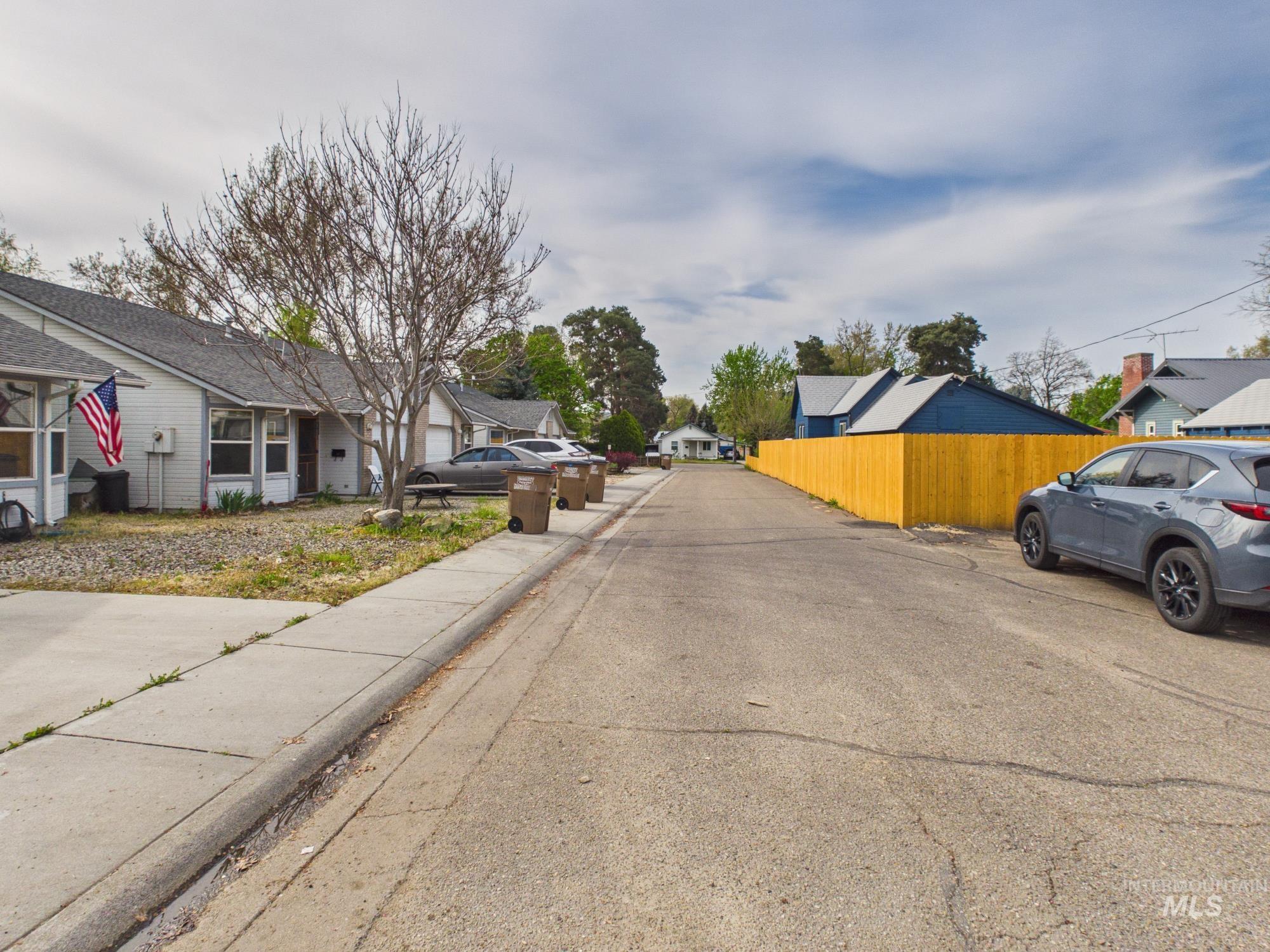 804 E Main #6, Emmett, Idaho 83617, 2 Bedrooms, 1 Bathroom, Residential For Sale, Price $269,000,MLS 98983146