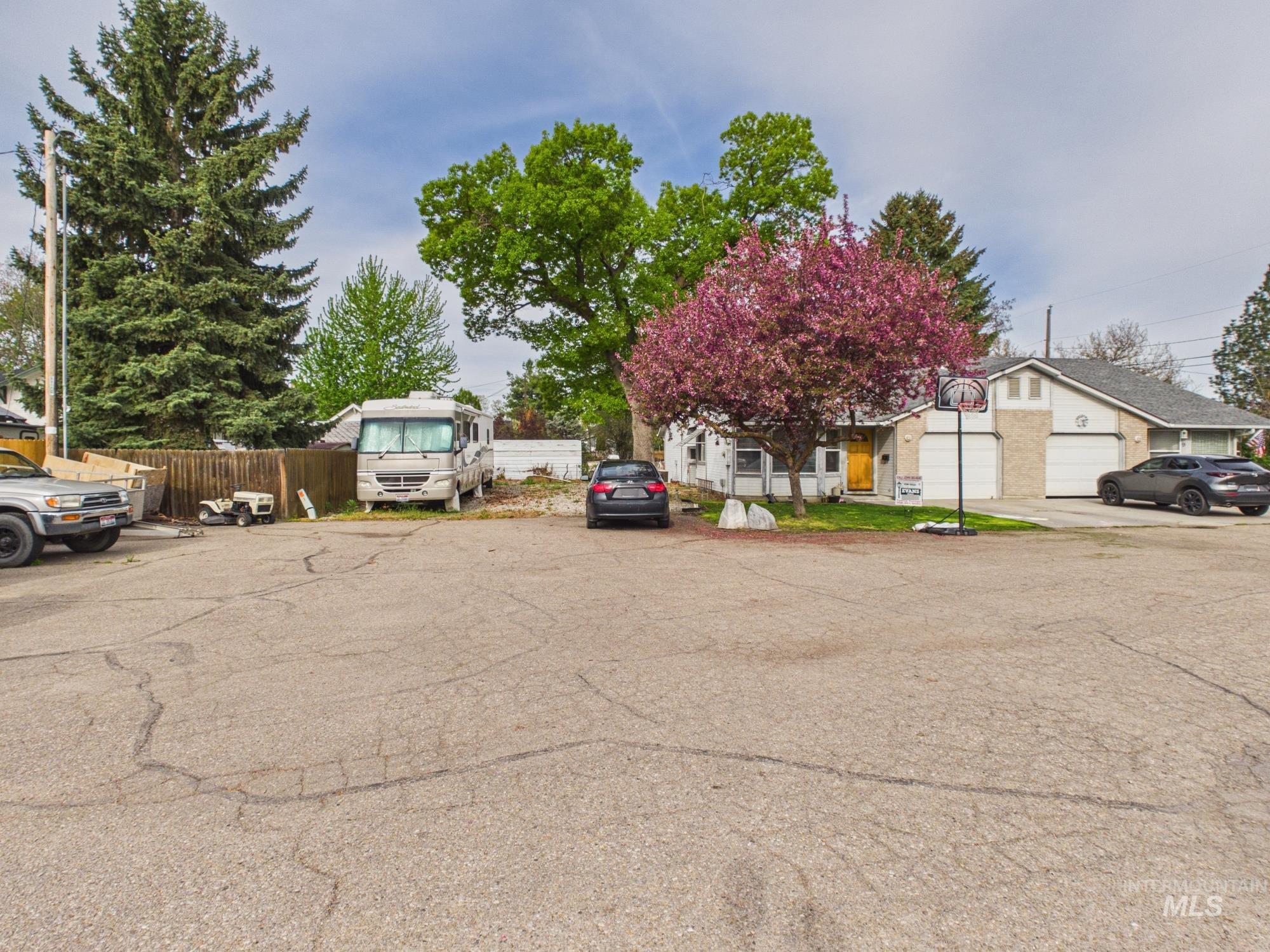 804 E Main #6, Emmett, Idaho 83617, 2 Bedrooms, 1 Bathroom, Residential For Sale, Price $269,000,MLS 98983146