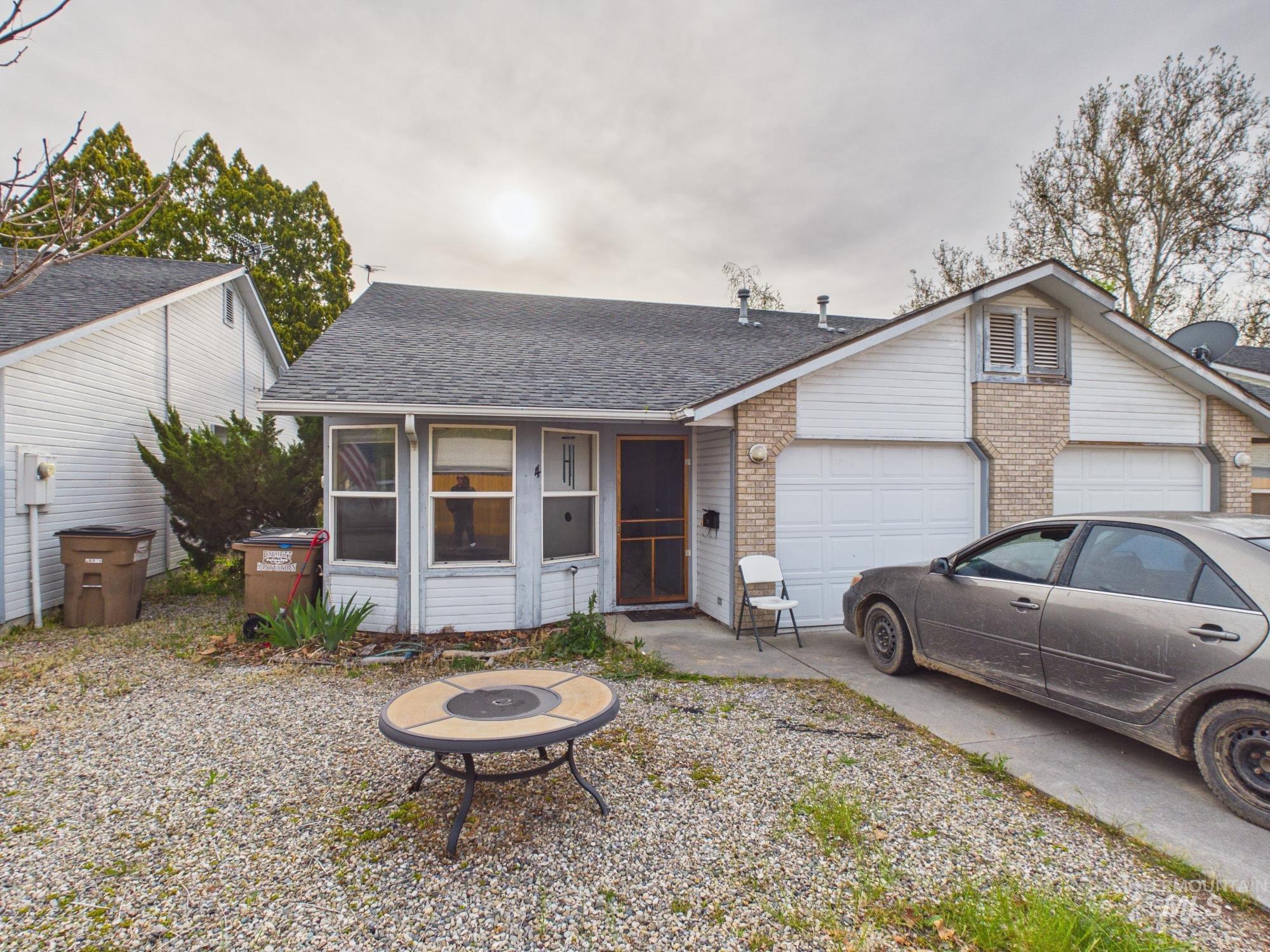 804 E Main #4, Emmett, Idaho 83617, 2 Bedrooms, 1 Bathroom, Residential For Sale, Price $249,000, 98983147