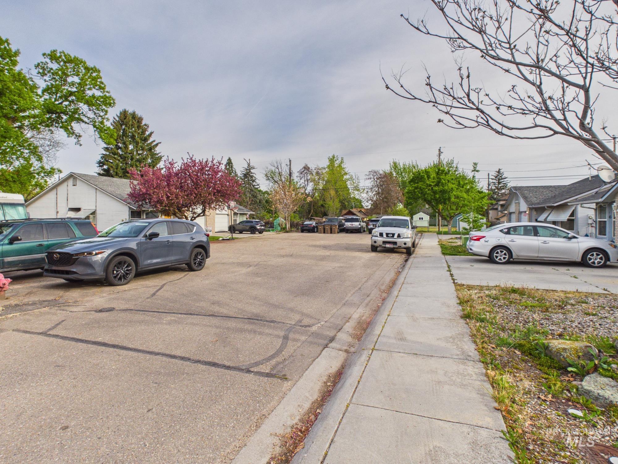 804 E Main #4, Emmett, Idaho 83617, 2 Bedrooms, 1 Bathroom, Residential For Sale, Price $249,000, 98983147