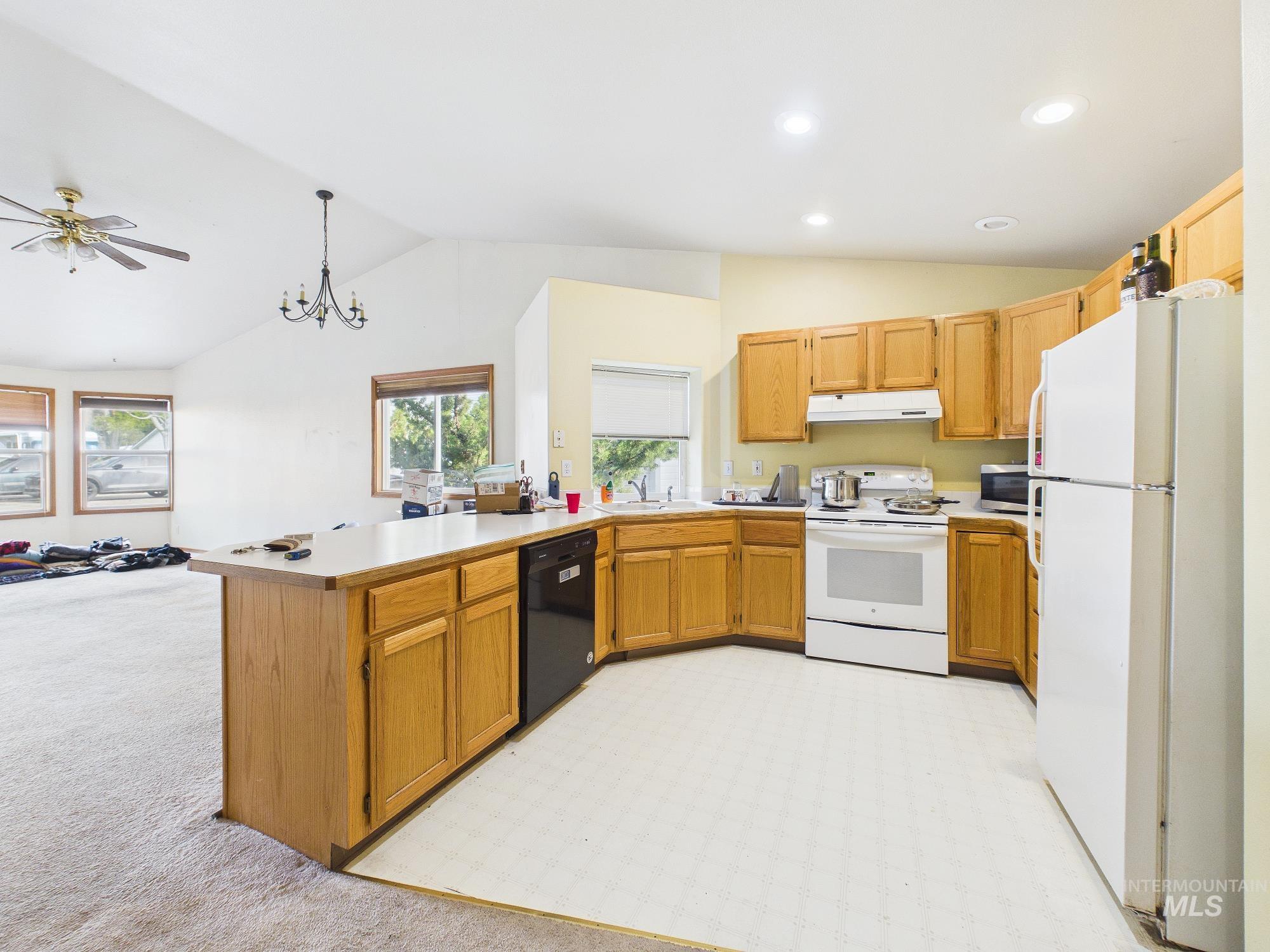 804 E Main #4, Emmett, Idaho 83617, 2 Bedrooms, 1 Bathroom, Residential For Sale, Price $249,000, 98983147