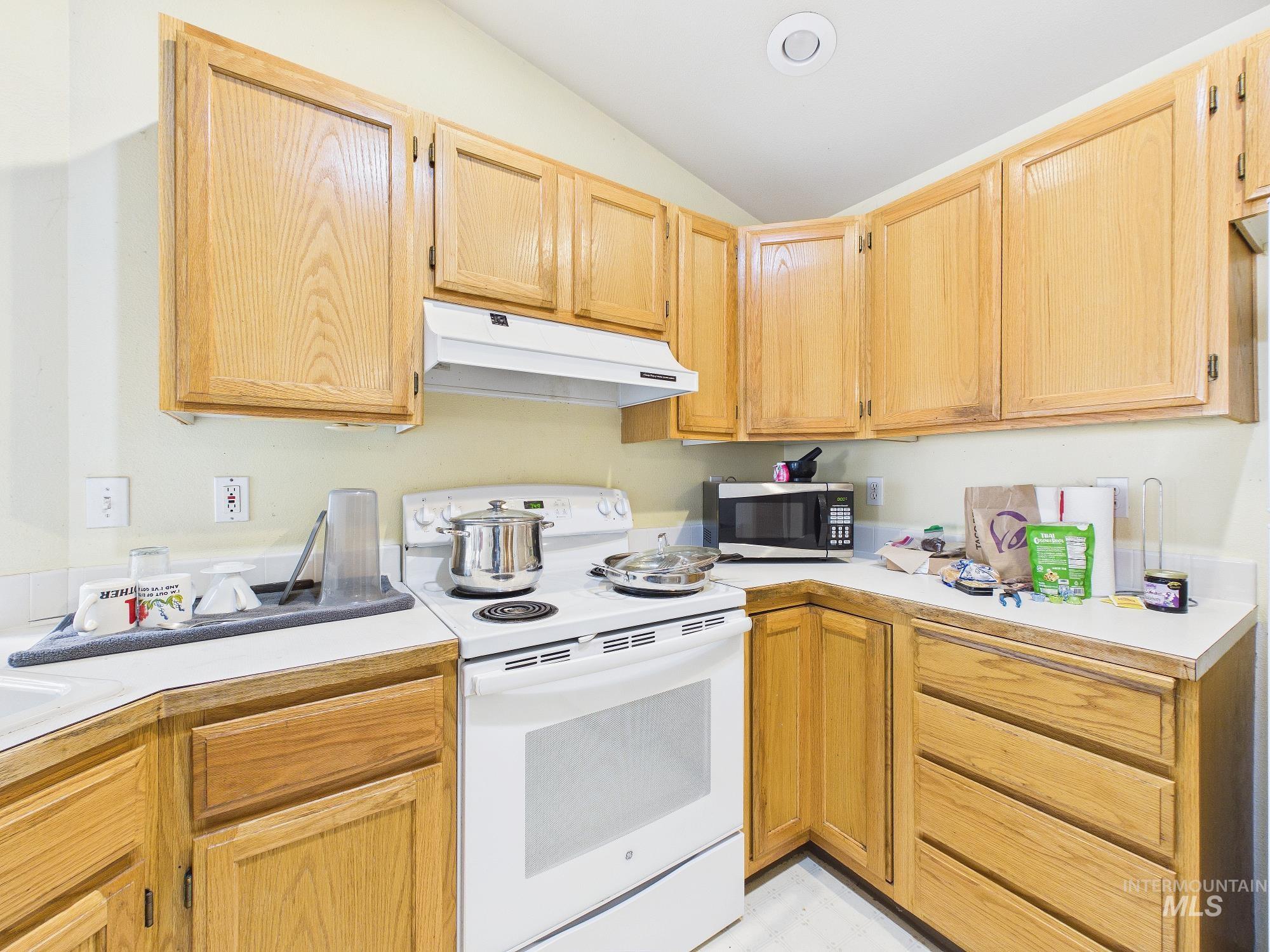 804 E Main #4, Emmett, Idaho 83617, 2 Bedrooms, 1 Bathroom, Residential For Sale, Price $249,000, 98983147