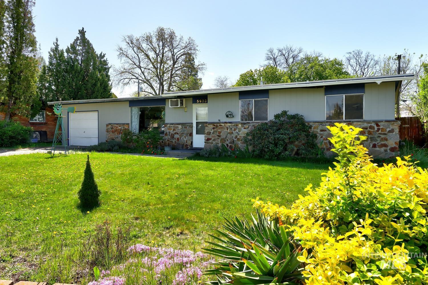 5933 W Denton, Boise, Idaho 83704, 3 Bedrooms, 1.5 Bathrooms, Residential For Sale, Price $365,000, 98983148