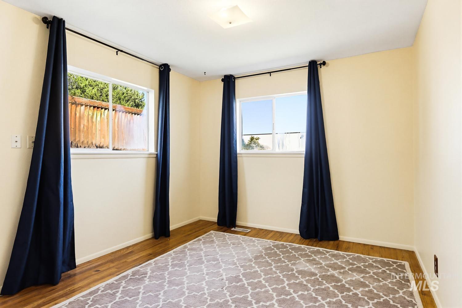 5933 W Denton, Boise, Idaho 83704, 3 Bedrooms, 1.5 Bathrooms, Residential For Sale, Price $365,000, 98983148