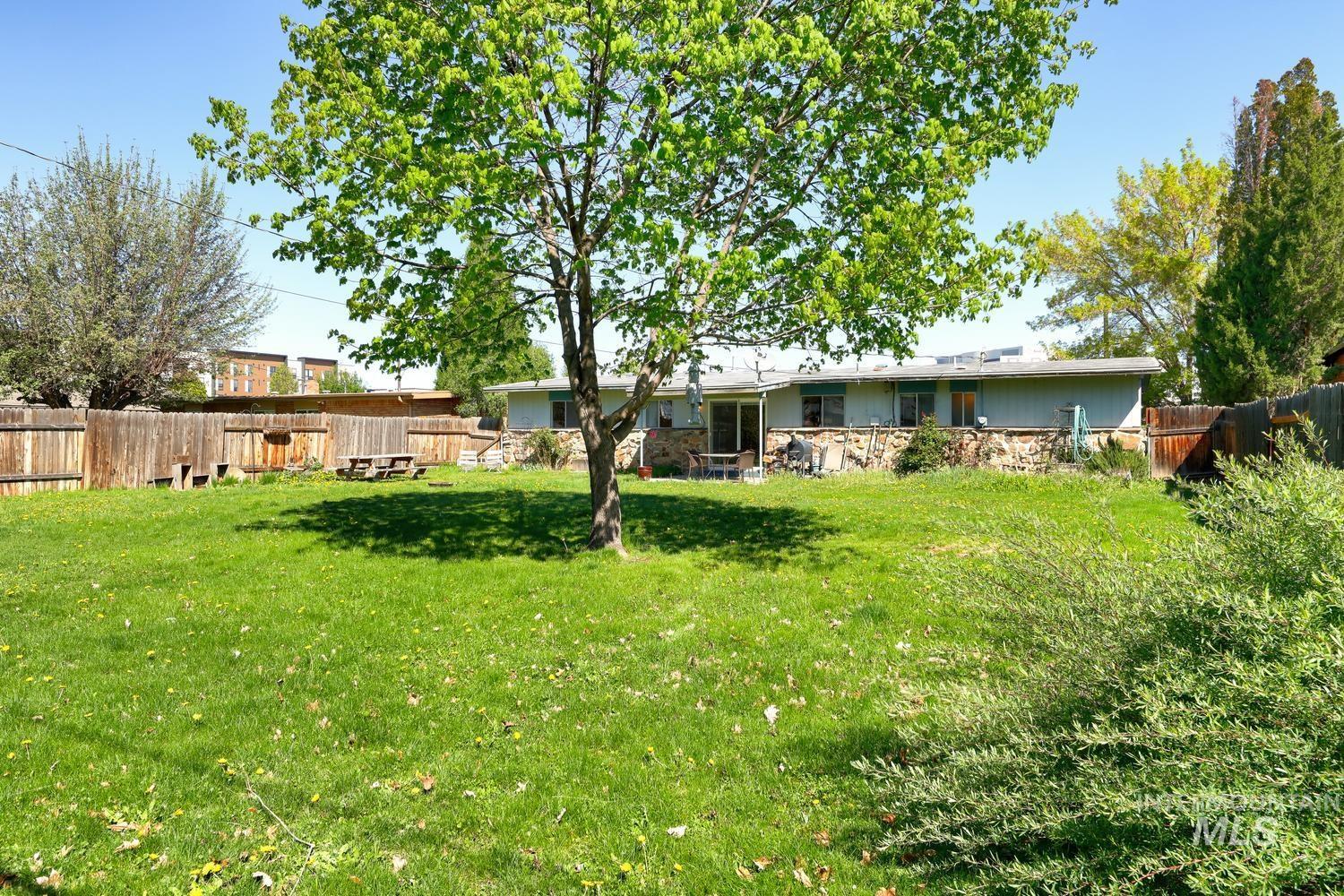 5933 W Denton, Boise, Idaho 83704, 3 Bedrooms, 1.5 Bathrooms, Residential For Sale, Price $365,000, 98983148