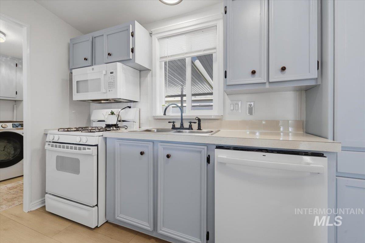 7955 W Rapidan, Boise, Idaho 83714, 3 Bedrooms, 2 Bathrooms, Residential For Sale, Price $149,500,MLS 98983150