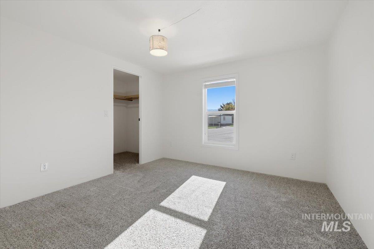 7955 W Rapidan, Boise, Idaho 83714, 3 Bedrooms, 2 Bathrooms, Residential For Sale, Price $149,500,MLS 98983150