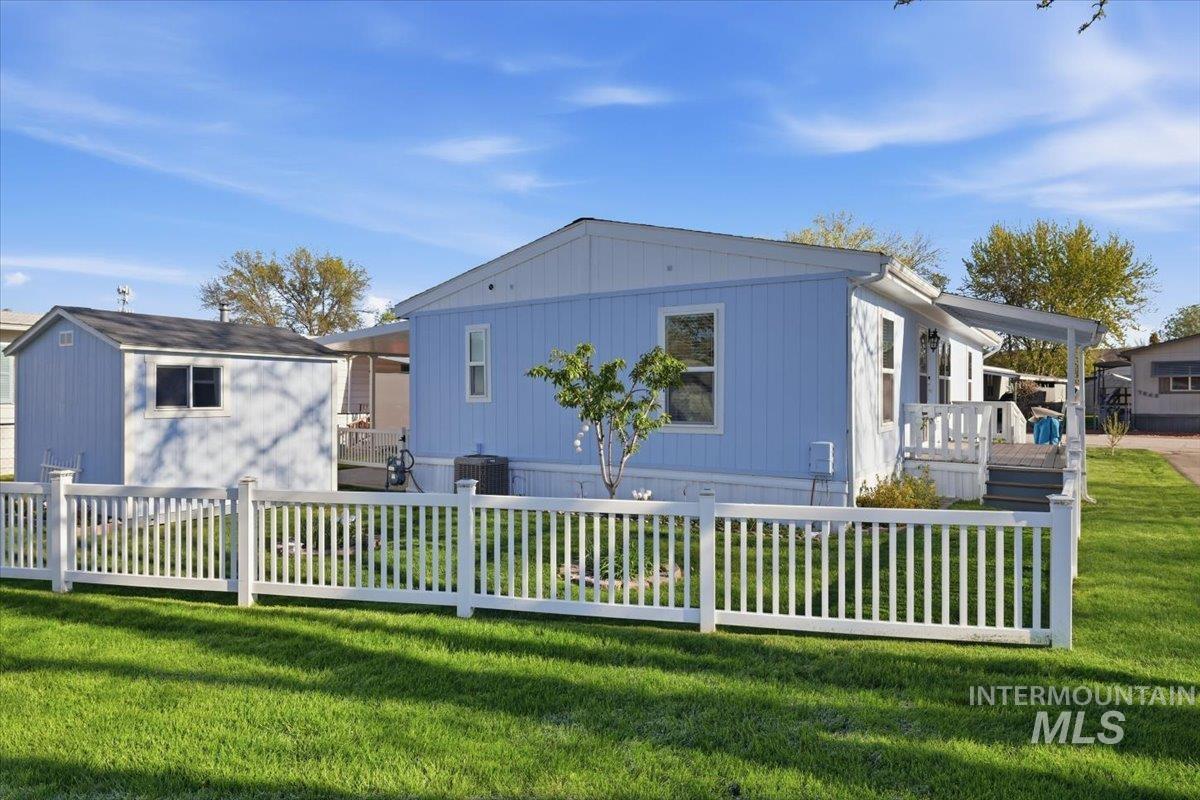 7955 W Rapidan, Boise, Idaho 83714, 3 Bedrooms, 2 Bathrooms, Residential For Sale, Price $149,500,MLS 98983150