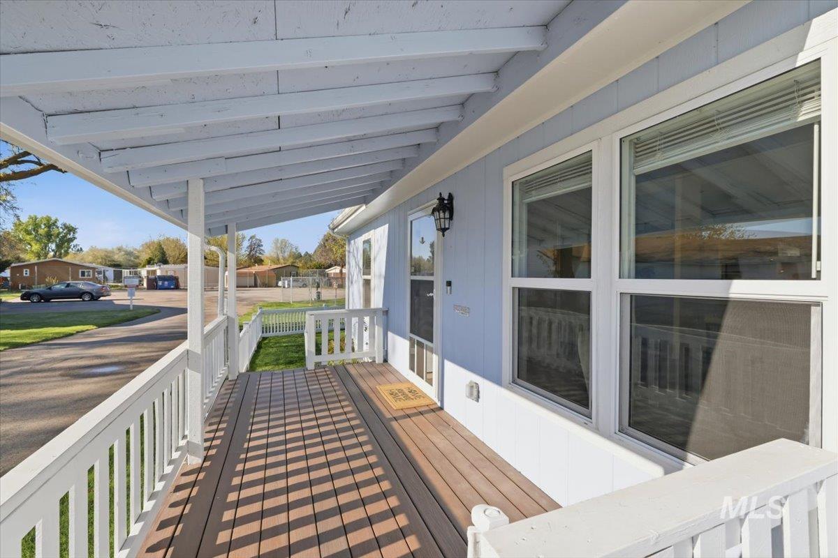 7955 W Rapidan, Boise, Idaho 83714, 3 Bedrooms, 2 Bathrooms, Residential For Sale, Price $149,500,MLS 98983150