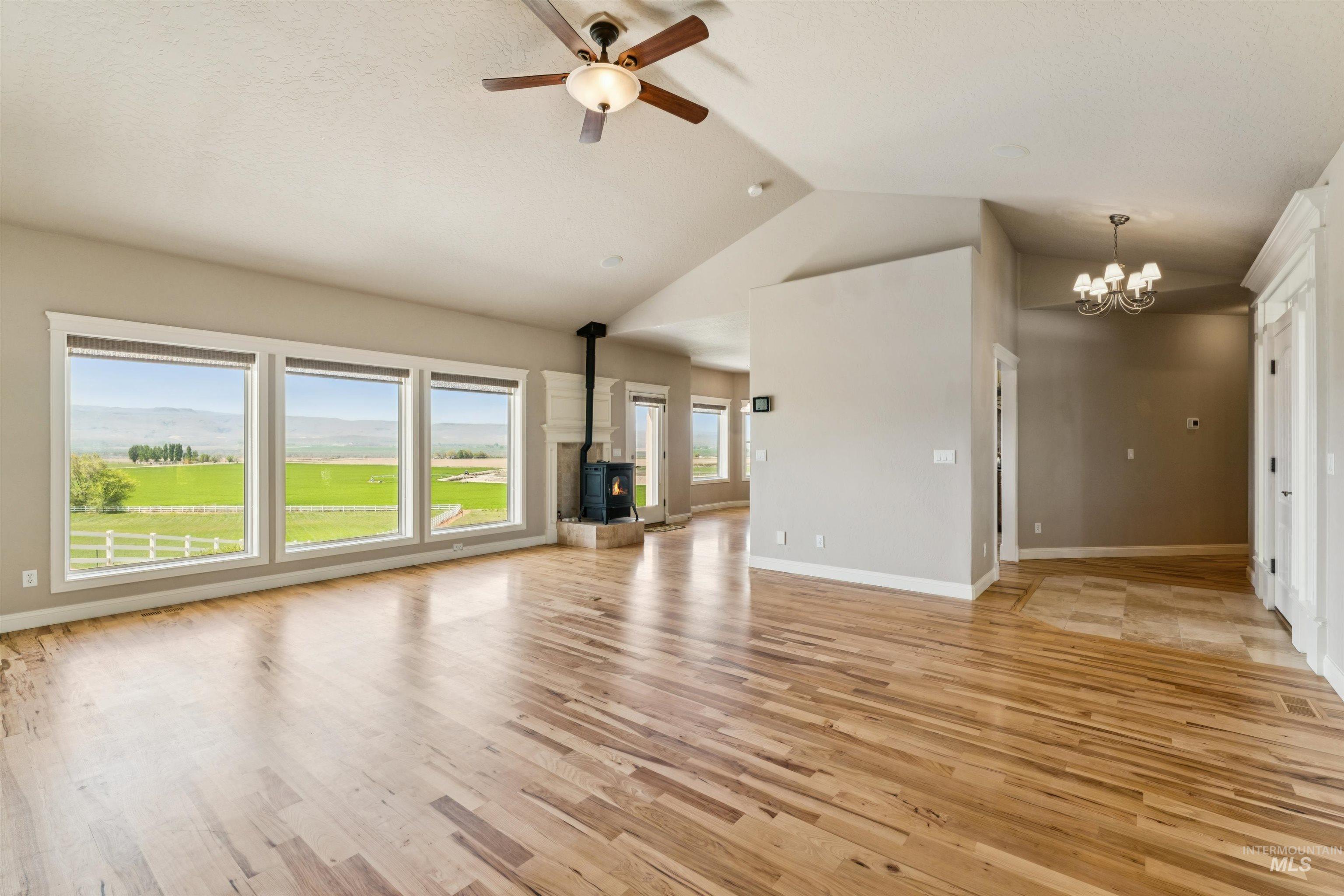 5803 Whispering Hills Dr, Marsing, Idaho 83639-8266, 3 Bedrooms, 2.5 Bathrooms, Residential For Sale, Price $825,000, 98983151