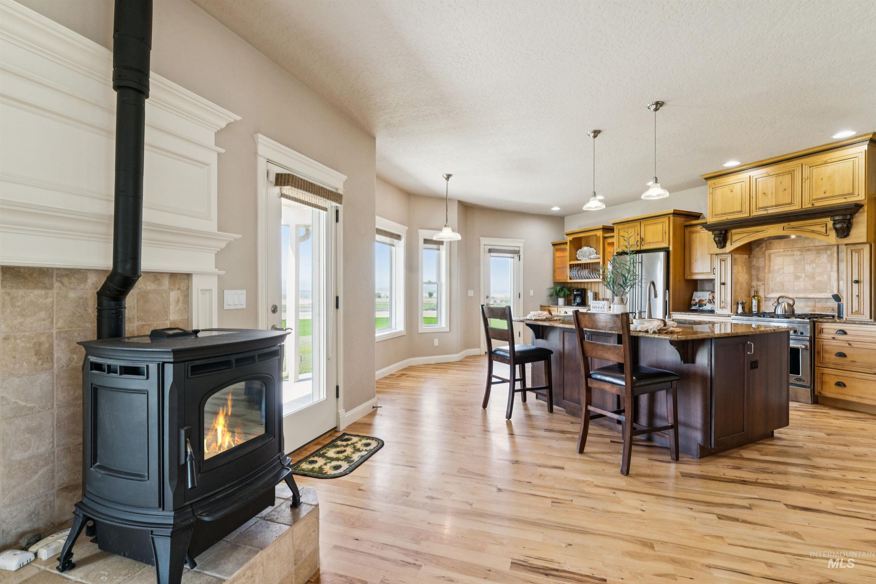 5803 Whispering Hills Dr, Marsing, Idaho 83639-8266, 3 Bedrooms, 2.5 Bathrooms, Residential For Sale, Price $825,000, 98983151