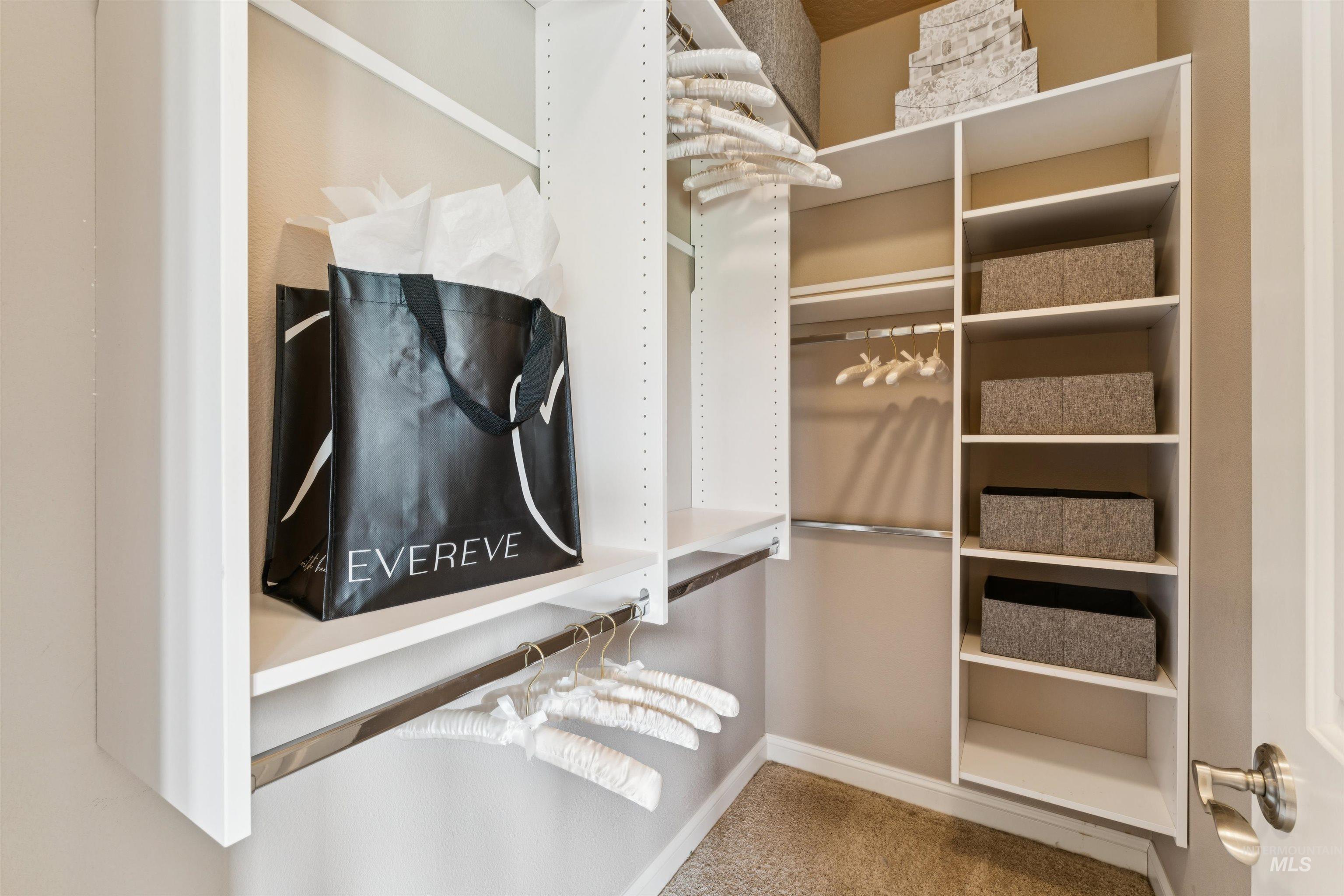 5803 Whispering Hills Dr, Marsing, Idaho 83639-8266, 3 Bedrooms, 2.5 Bathrooms, Residential For Sale, Price $825,000, 98983151