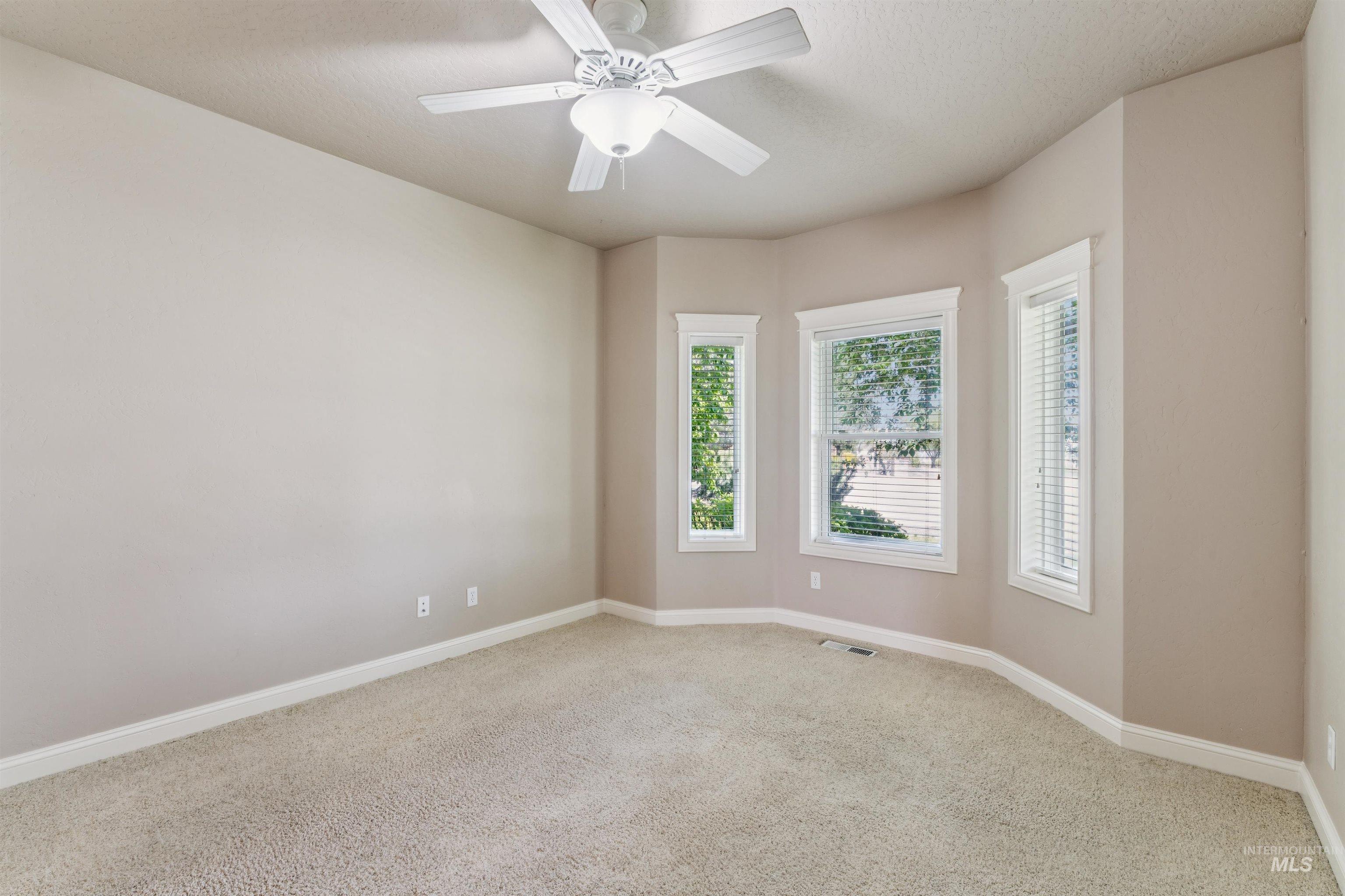 5803 Whispering Hills Dr, Marsing, Idaho 83639-8266, 3 Bedrooms, 2.5 Bathrooms, Residential For Sale, Price $825,000, 98983151