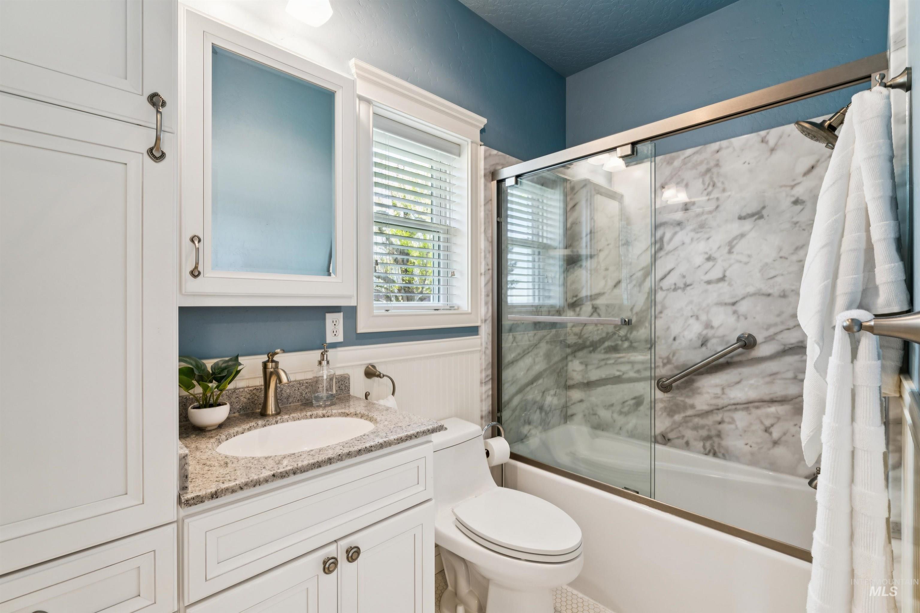 5803 Whispering Hills Dr, Marsing, Idaho 83639-8266, 3 Bedrooms, 2.5 Bathrooms, Residential For Sale, Price $825,000, 98983151