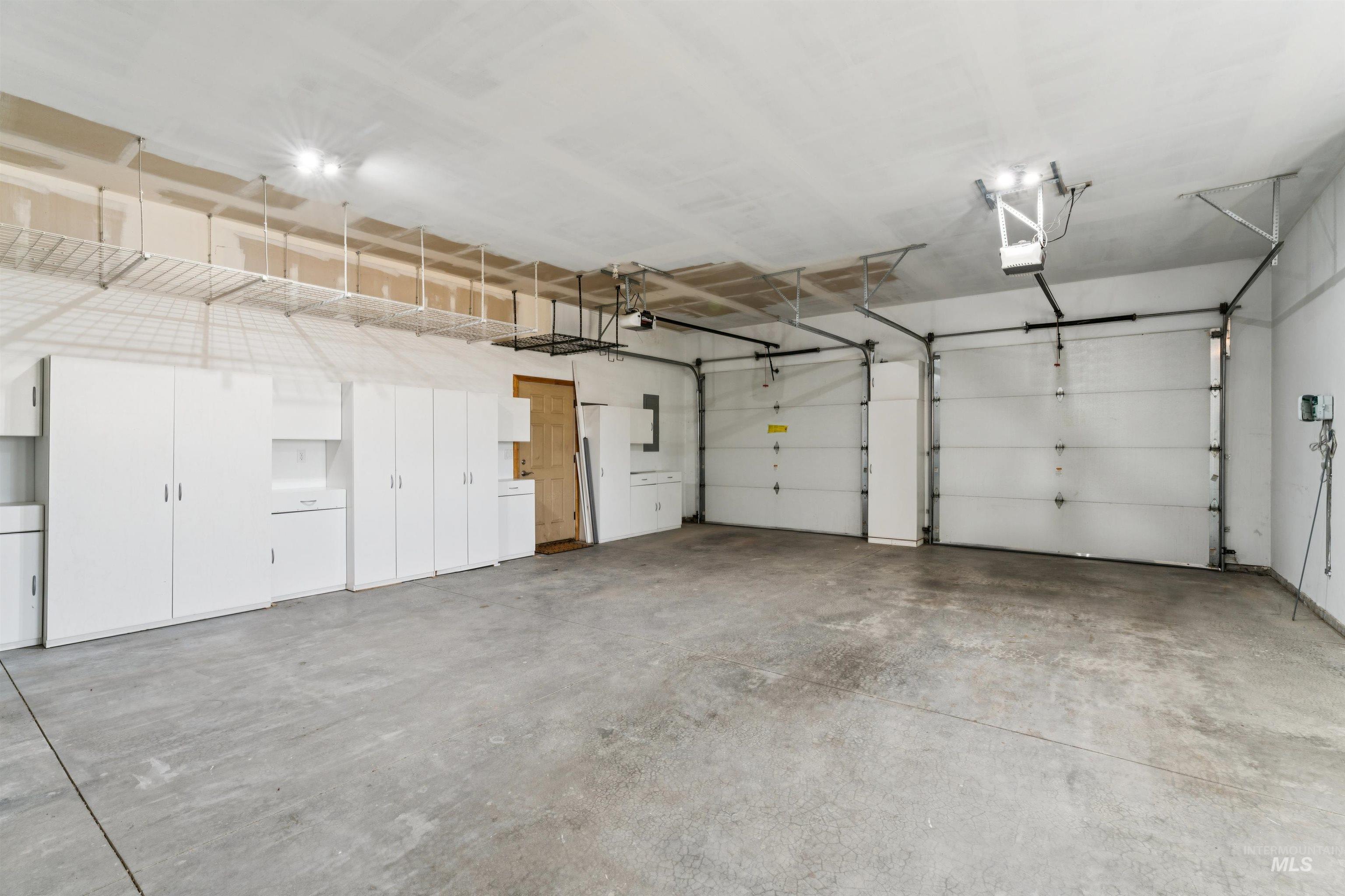 5803 Whispering Hills Dr, Marsing, Idaho 83639-8266, 3 Bedrooms, 2.5 Bathrooms, Residential For Sale, Price $825,000, 98983151