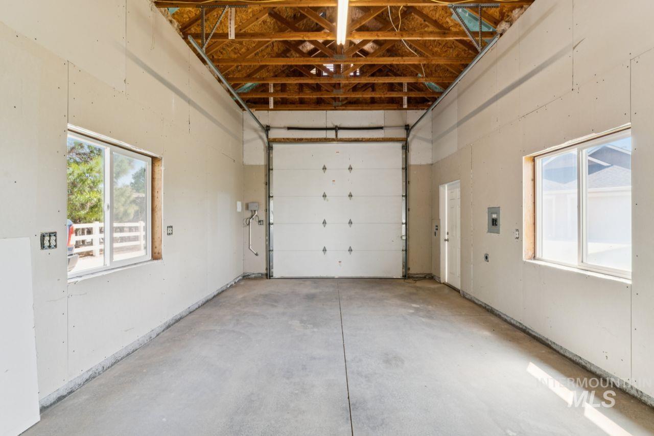 5803 Whispering Hills Dr, Marsing, Idaho 83639-8266, 3 Bedrooms, 2.5 Bathrooms, Residential For Sale, Price $825,000, 98983151