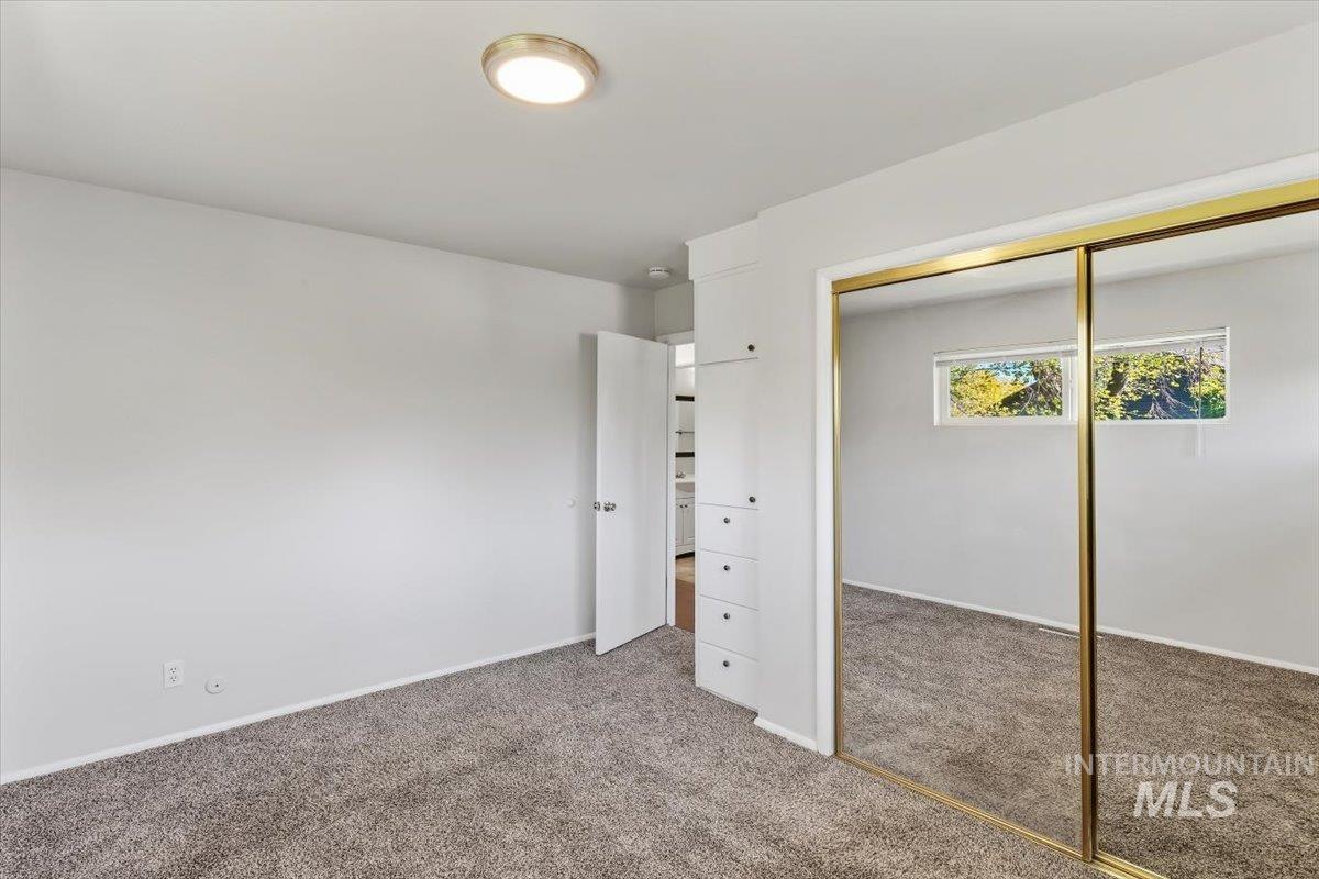 4011 W Greenbrier Dr, Boise, Idaho 83705-4524, 3 Bedrooms, 2 Bathrooms, Residential For Sale, Price $424,000, 98983152