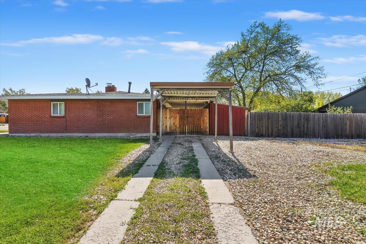 4011 W Greenbrier Dr, Boise, Idaho 83705-4524, 3 Bedrooms, 2 Bathrooms, Residential For Sale, Price $424,000, 98983152