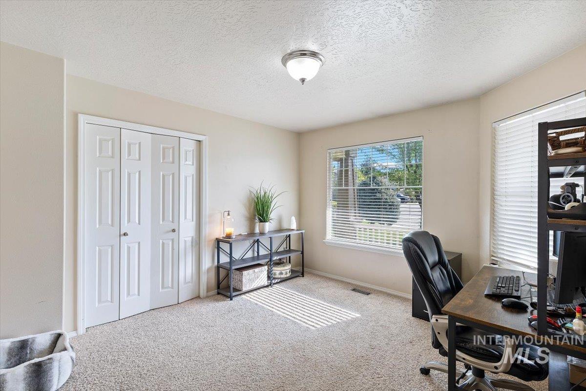 3967 N Longabaugh Ave, Meridian, Idaho 83646-5329, 3 Bedrooms, 2 Bathrooms, Residential For Sale, Price $444,900, 98983154