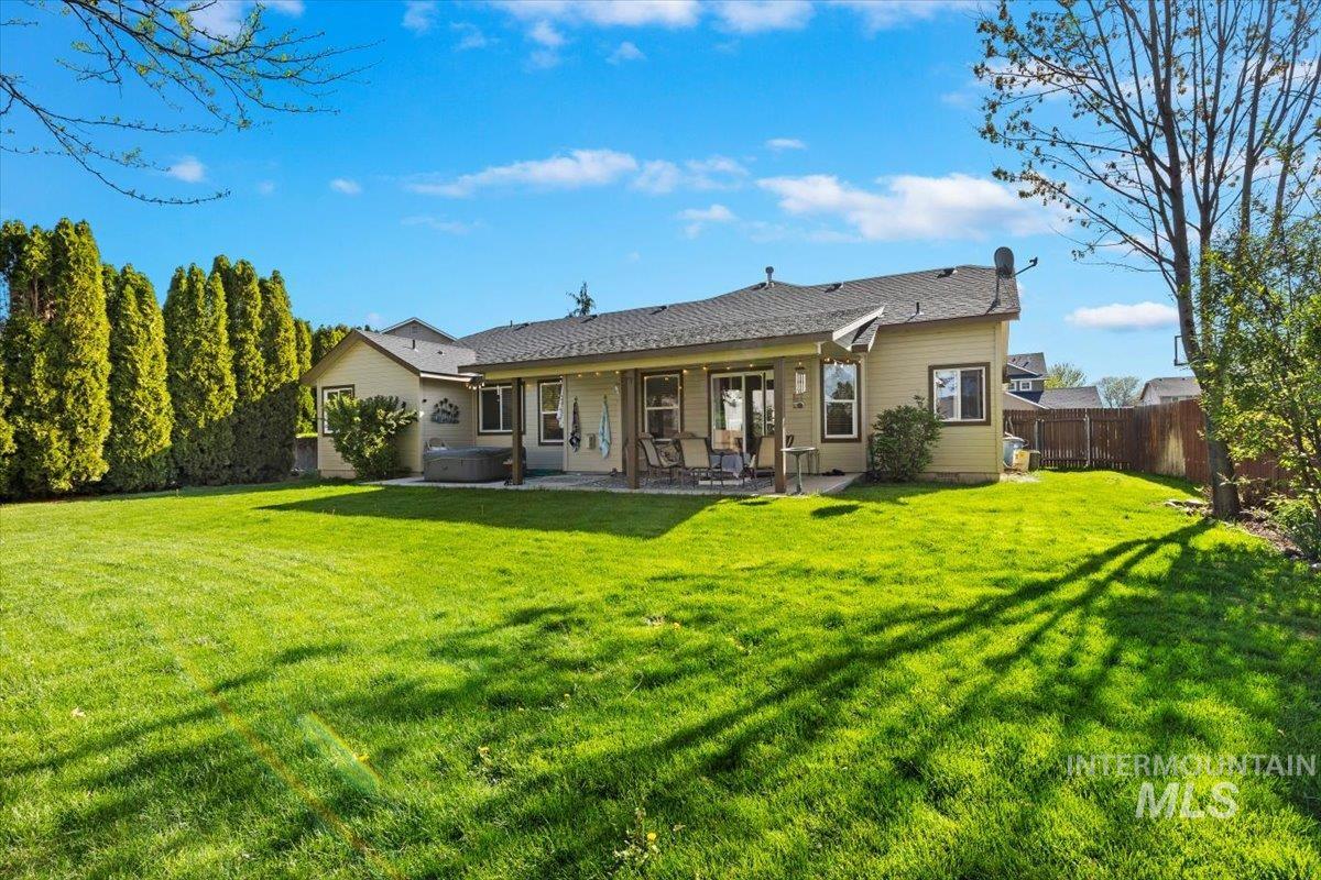 3967 N Longabaugh Ave, Meridian, Idaho 83646-5329, 3 Bedrooms, 2 Bathrooms, Residential For Sale, Price $444,900, 98983154