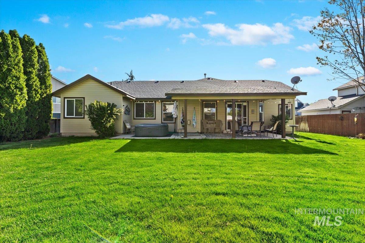 3967 N Longabaugh Ave, Meridian, Idaho 83646-5329, 3 Bedrooms, 2 Bathrooms, Residential For Sale, Price $444,900, 98983154