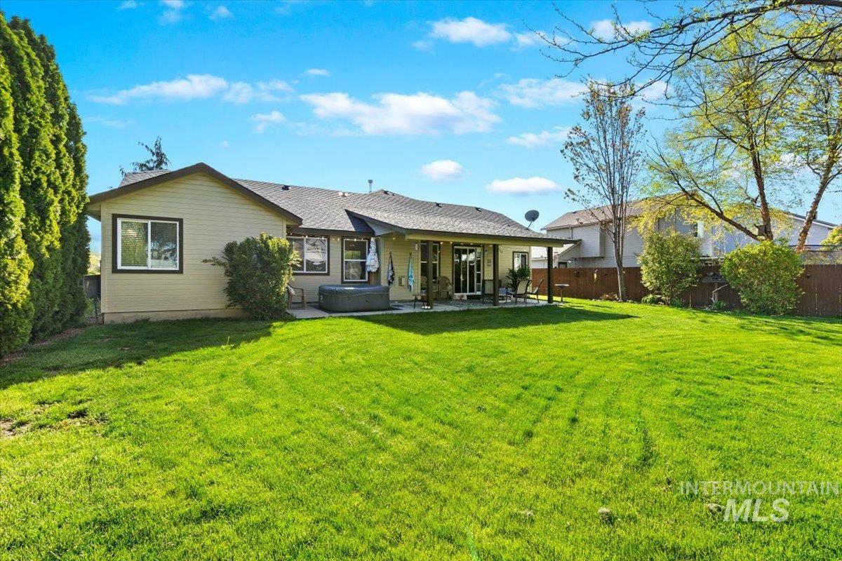 3967 N Longabaugh Ave, Meridian, Idaho 83646-5329, 3 Bedrooms, 2 Bathrooms, Residential For Sale, Price $444,900, 98983154