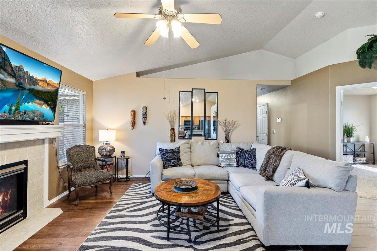 3967 N Longabaugh Ave, Meridian, Idaho 83646-5329, 3 Bedrooms, 2 Bathrooms, Residential For Sale, Price $444,900, 98983154