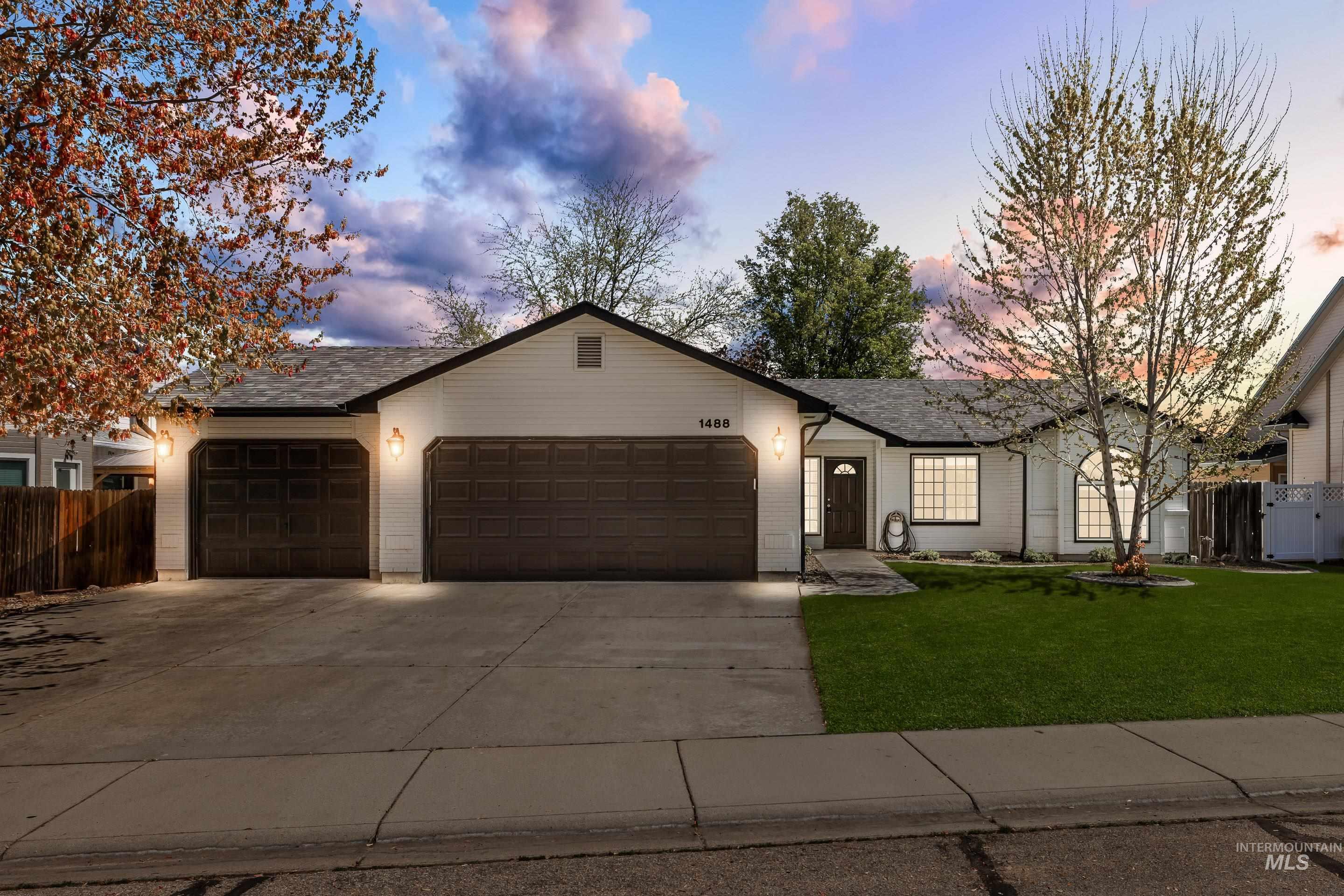 1488 N Lauderhill Way, Meridian, Idaho 83642, 4 Bedrooms, 2 Bathrooms, Residential For Sale, Price $489,000, 98983155