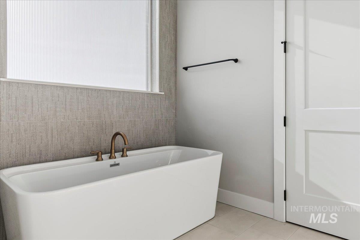 7856 W Flathead Lake Street, Eagle, Idaho 83616, 5 Bedrooms, 3.5 Bathrooms, Residential For Sale, Price $994,900, 98983156