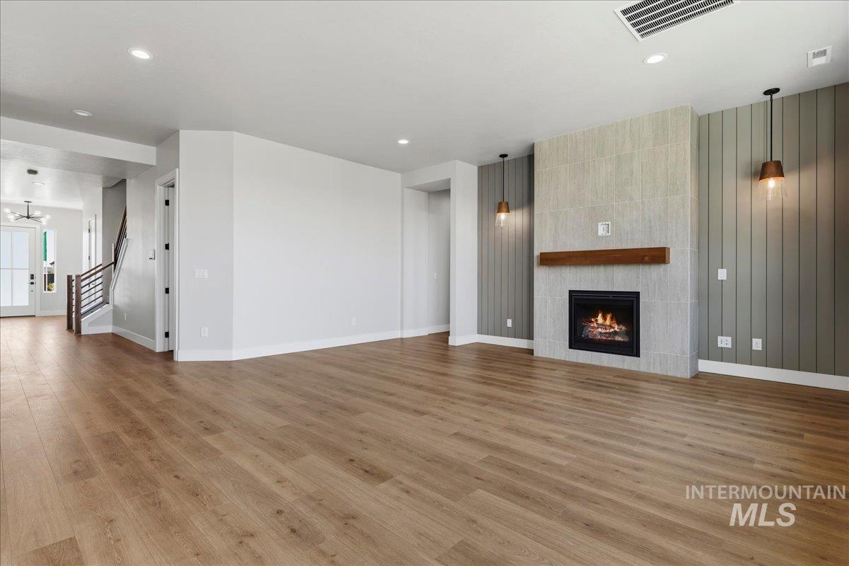 7856 W Flathead Lake Street, Eagle, Idaho 83616, 5 Bedrooms, 3.5 Bathrooms, Residential For Sale, Price $994,900, 98983156