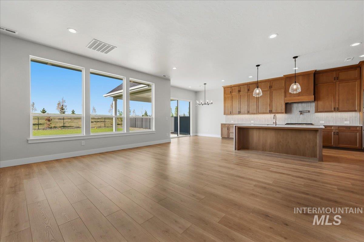 7856 W Flathead Lake Street, Eagle, Idaho 83616, 5 Bedrooms, 3.5 Bathrooms, Residential For Sale, Price $994,900, 98983156