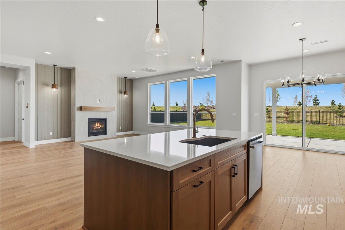 7856 W Flathead Lake Street, Eagle, Idaho 83616, 5 Bedrooms, 3.5 Bathrooms, Residential For Sale, Price $994,900, 98983156