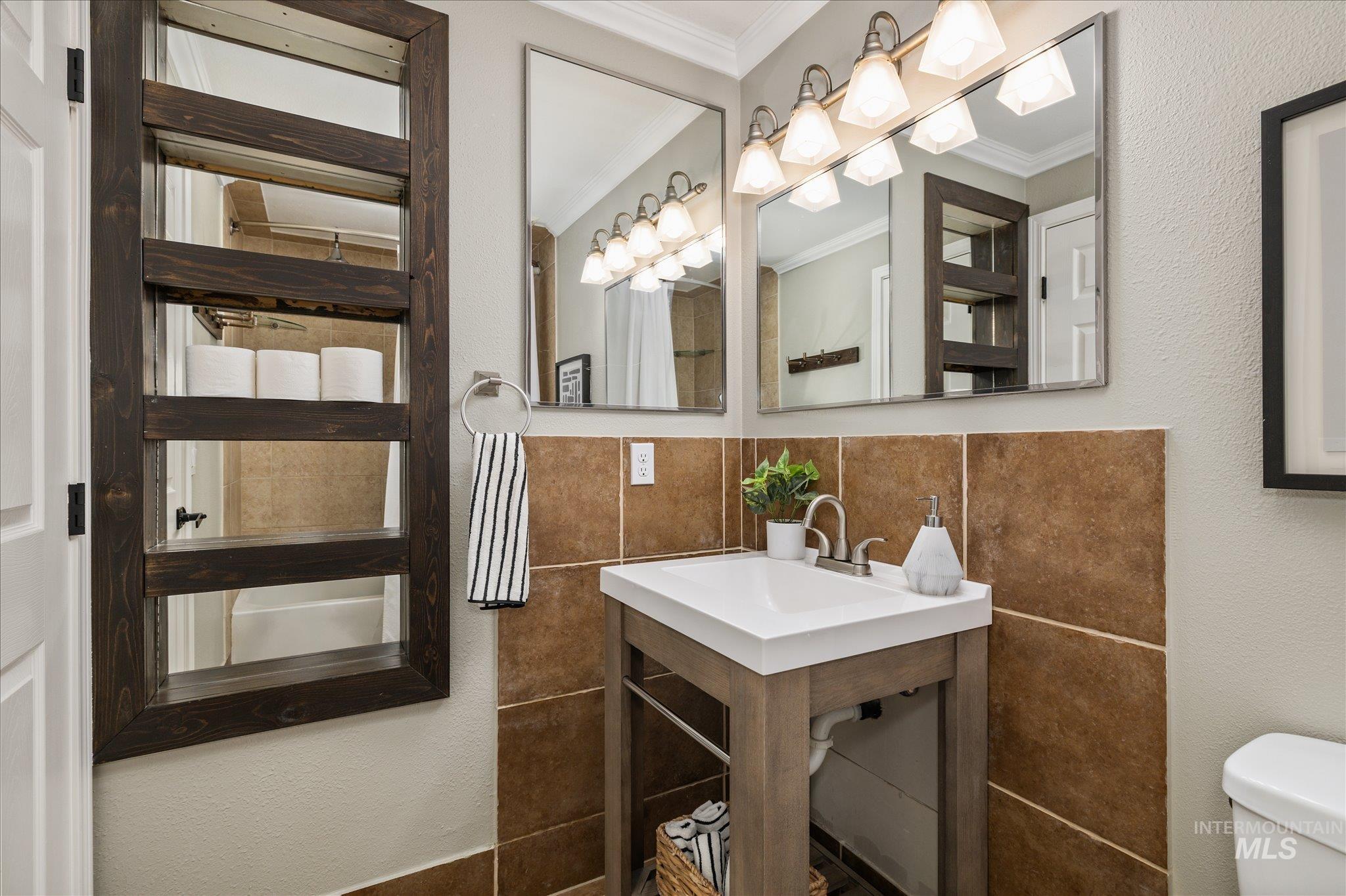 4326 W Plum St, Boise, Idaho 83703, 3 Bedrooms, 1.5 Bathrooms, Residential For Sale, Price $400,000, 98983157