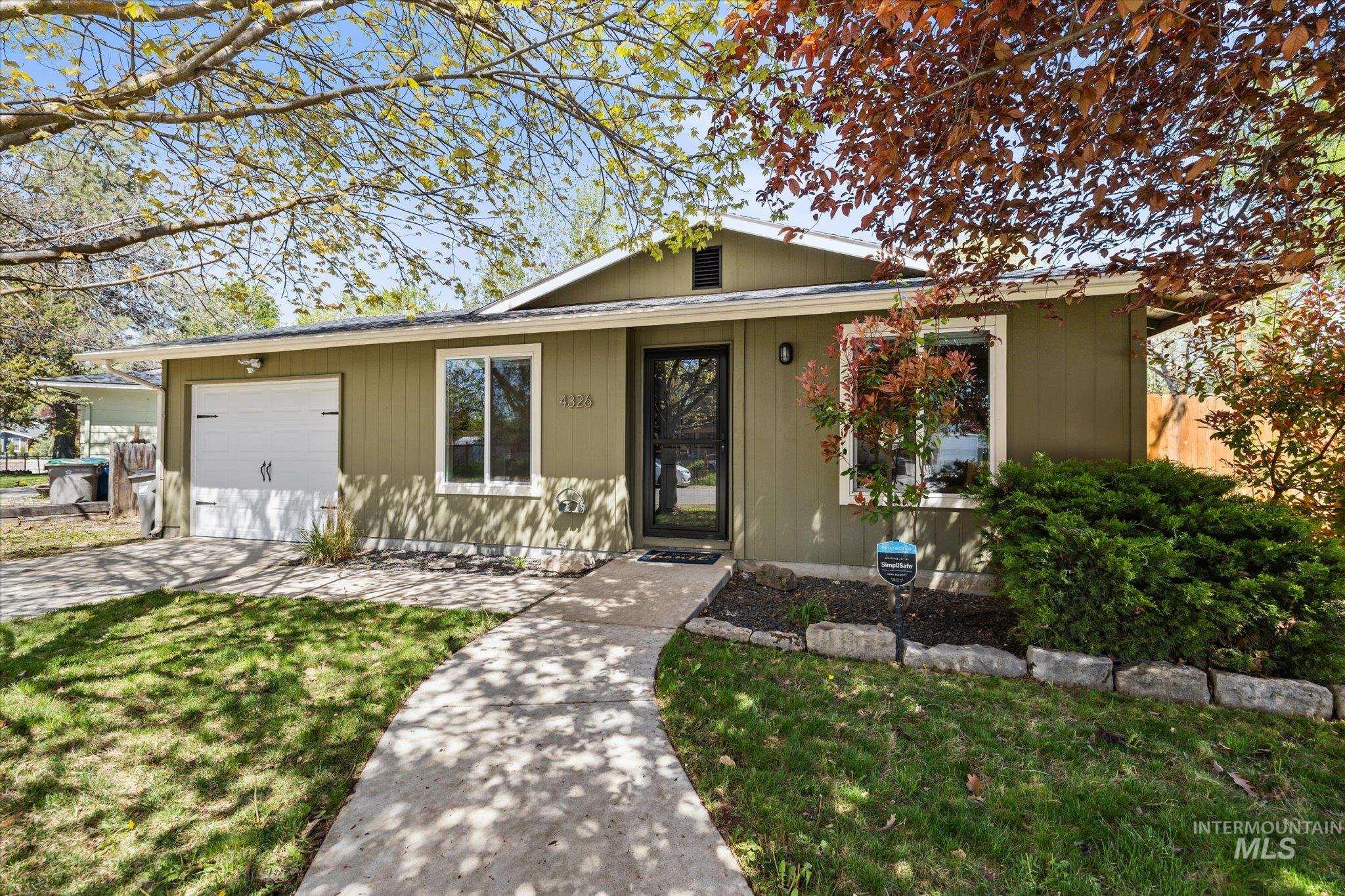 4326 W Plum St, Boise, Idaho 83703, 3 Bedrooms, 1.5 Bathrooms, Residential For Sale, Price $400,000, 98983157