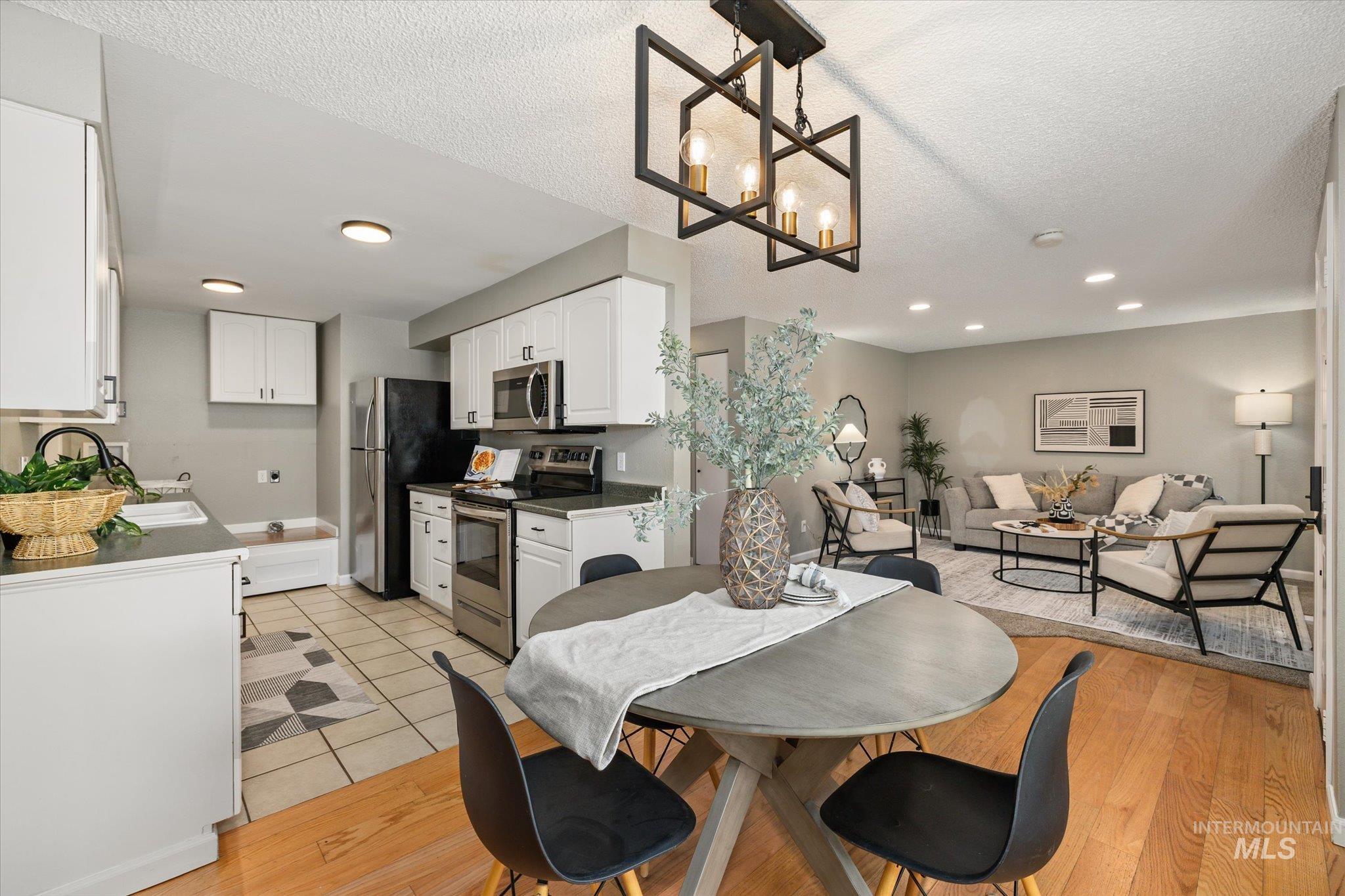 4326 W Plum St, Boise, Idaho 83703, 3 Bedrooms, 1.5 Bathrooms, Residential For Sale, Price $400,000, 98983157