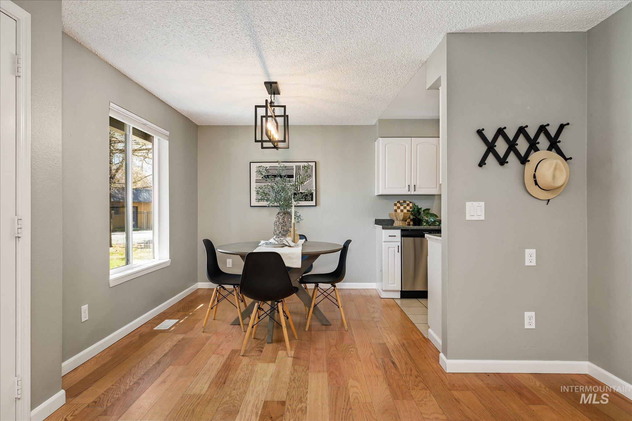 4326 W Plum St, Boise, Idaho 83703, 3 Bedrooms, 1.5 Bathrooms, Residential For Sale, Price $400,000, 98983157