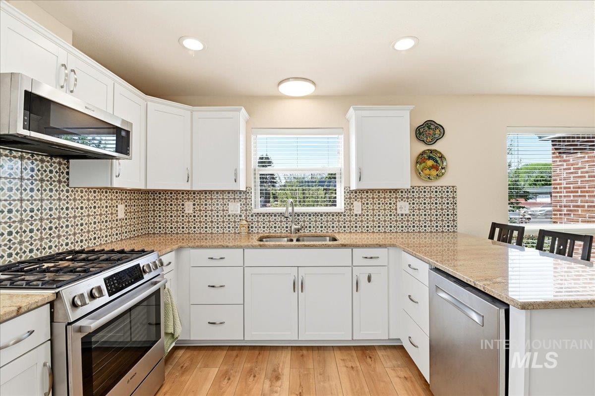 6710 W Ustick, Boise, Idaho 83704, 3 Bedrooms, 2 Bathrooms, Residential For Sale, Price $795,000, 98983158