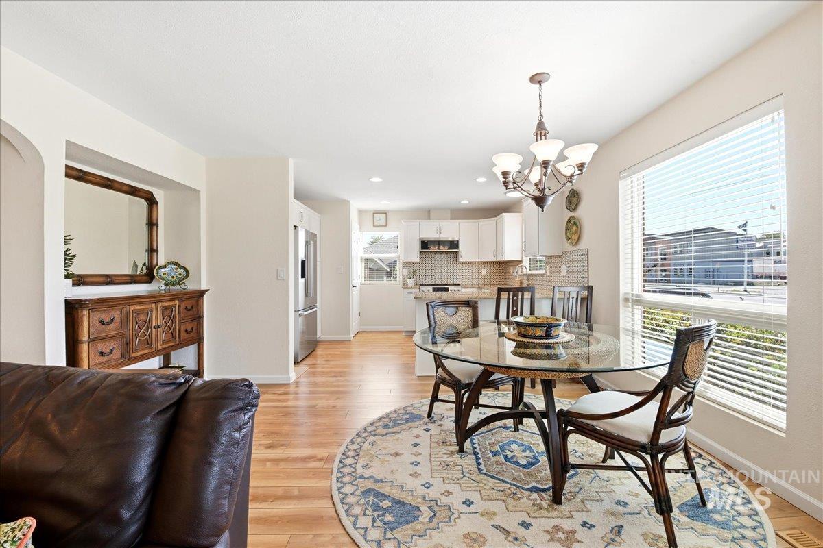 6710 W Ustick, Boise, Idaho 83704, 3 Bedrooms, 2 Bathrooms, Residential For Sale, Price $795,000, 98983158