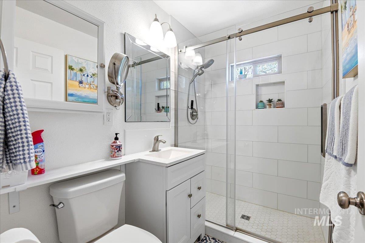 6710 W Ustick, Boise, Idaho 83704, 3 Bedrooms, 2 Bathrooms, Residential For Sale, Price $795,000, 98983158