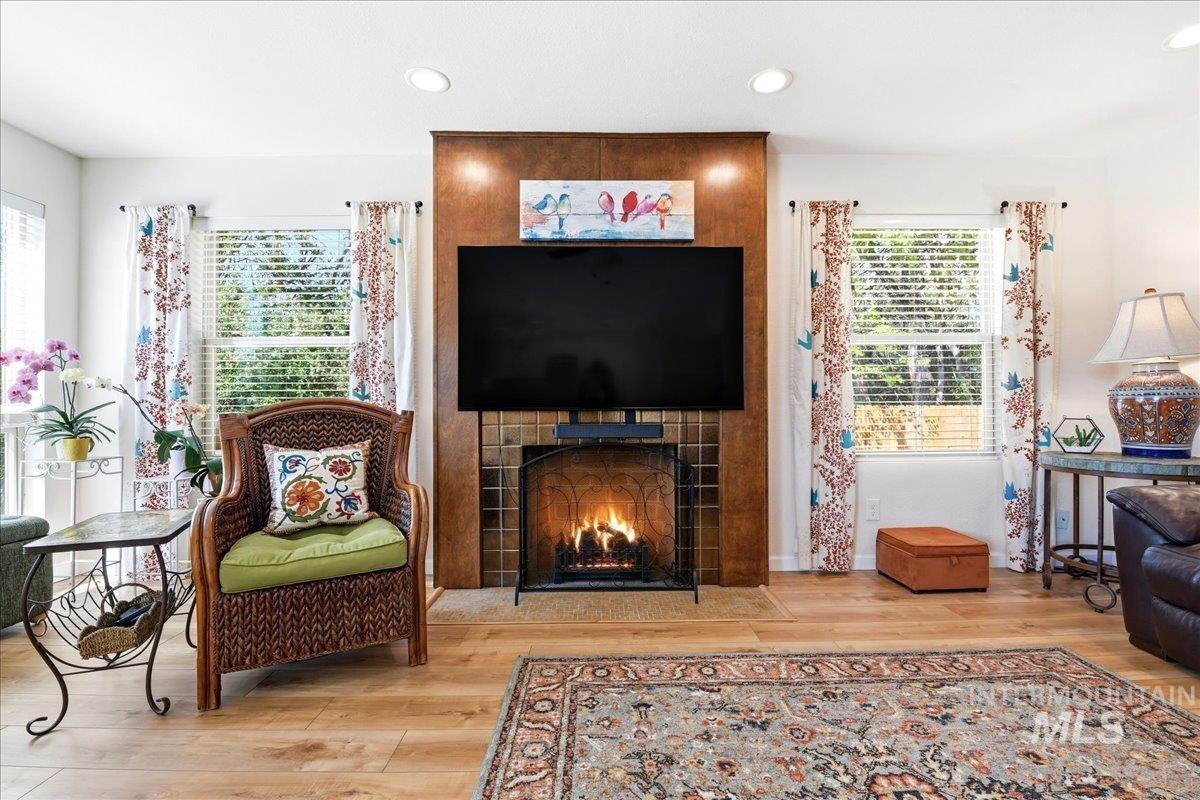 6710 W Ustick, Boise, Idaho 83704, 3 Bedrooms, 2 Bathrooms, Residential For Sale, Price $795,000, 98983158