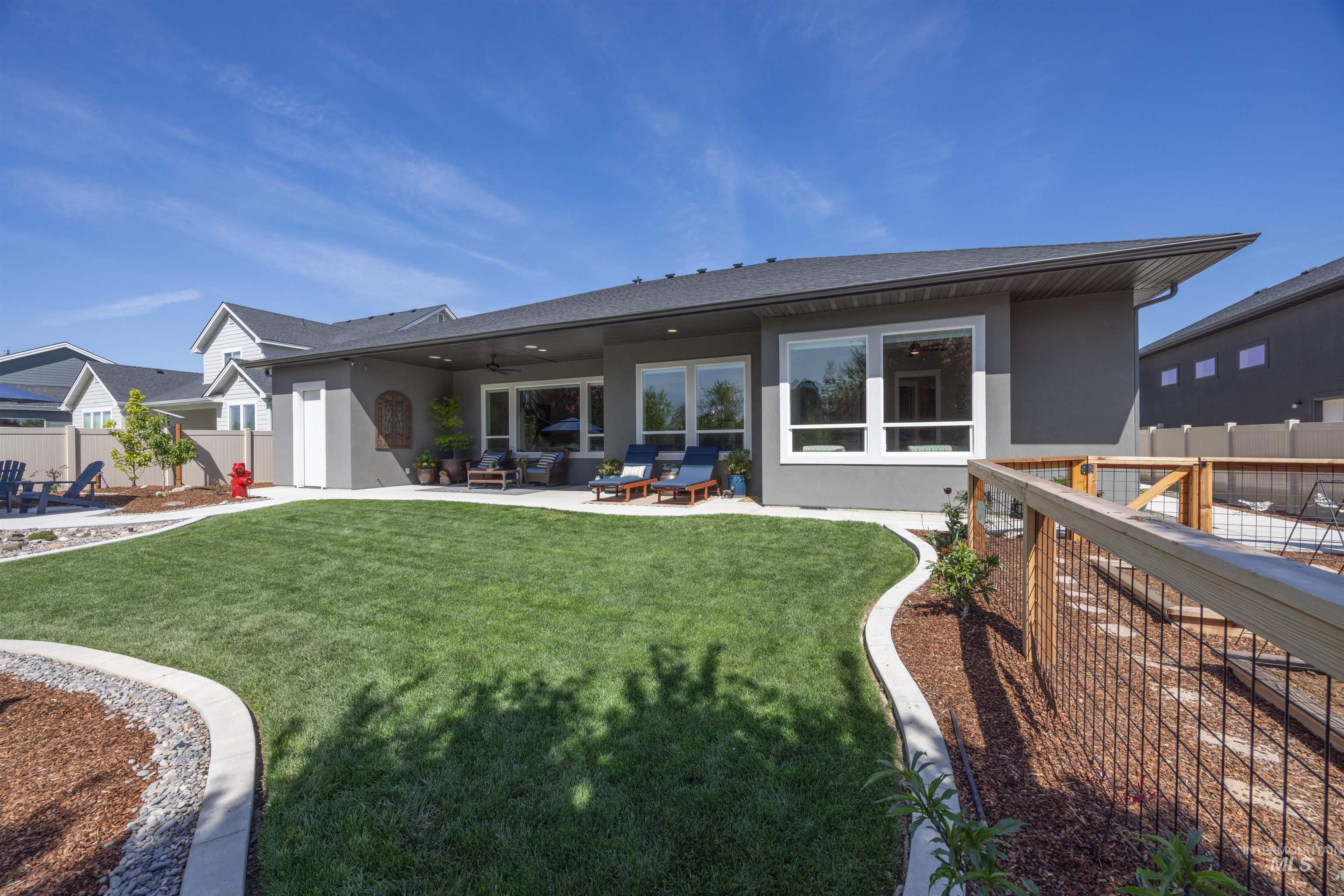 241 W Moray, Middleton, Idaho 83644, 4 Bedrooms, 2.5 Bathrooms, Residential For Sale, Price $775,000,MLS 98983162