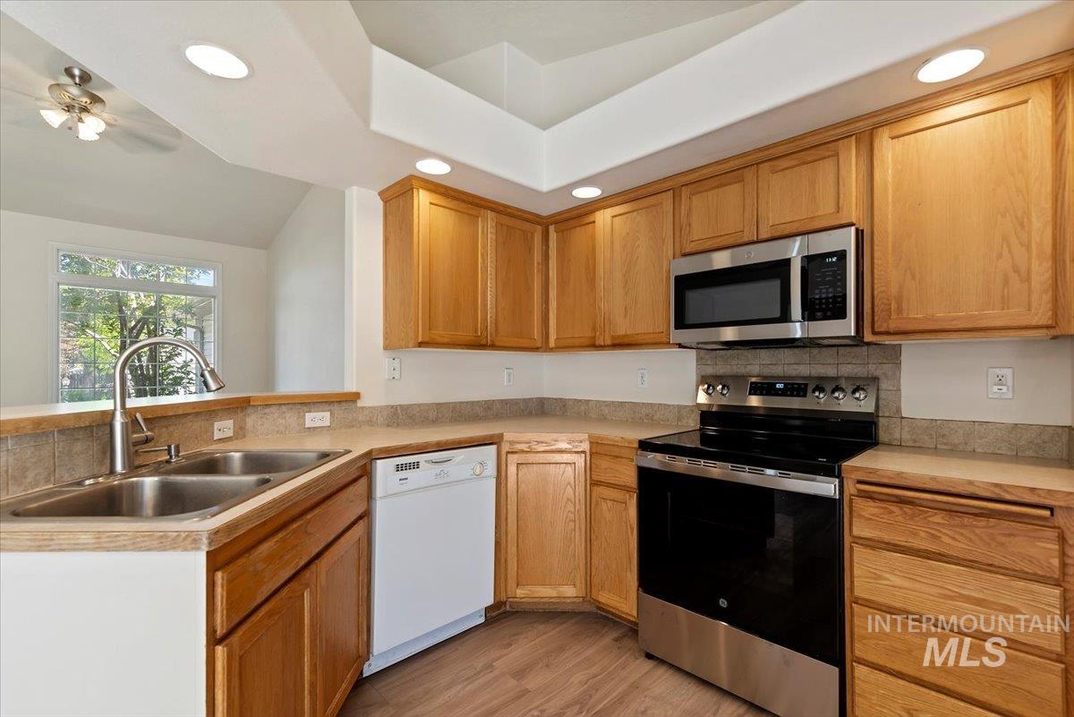 14255 S Shelby Street, Caldwell, Idaho 83607, 4 Bedrooms, 2 Bathrooms, Residential For Sale, Price $373,500,MLS 98983163