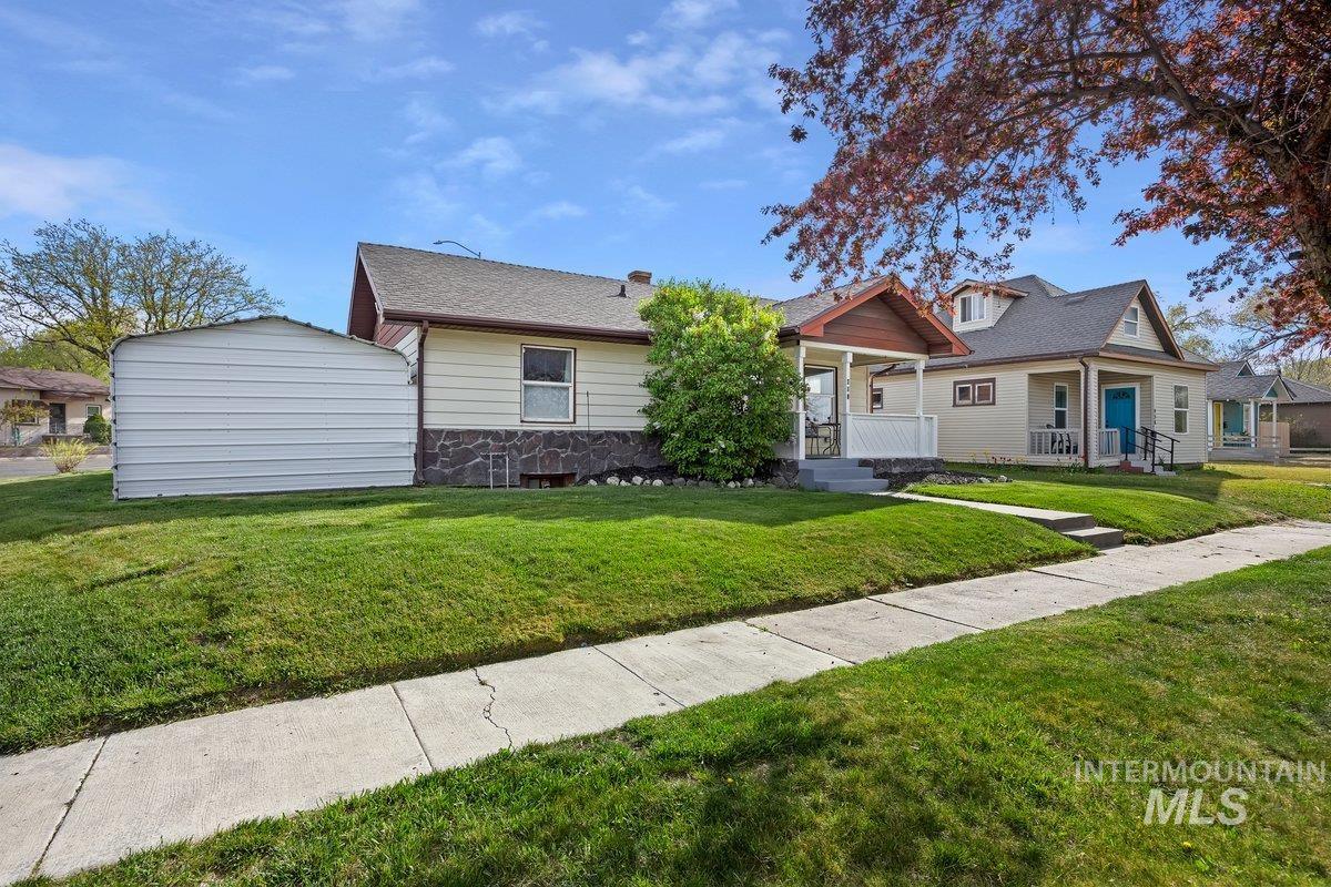 460 6th Ave N, Twin Falls, Idaho 83301, 2 Bedrooms, 1 Bathroom, Residential For Sale, Price $239,000,MLS 98983164