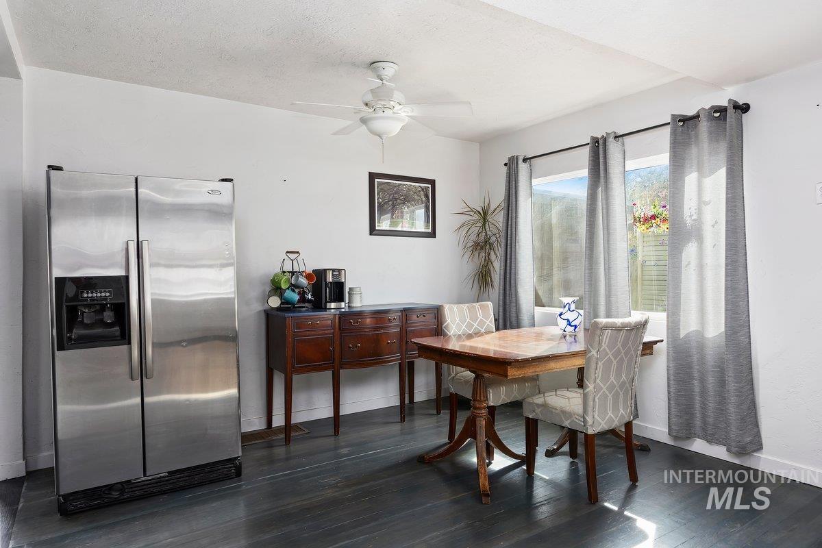 460 6th Ave N, Twin Falls, Idaho 83301, 2 Bedrooms, 1 Bathroom, Residential For Sale, Price $239,000,MLS 98983164